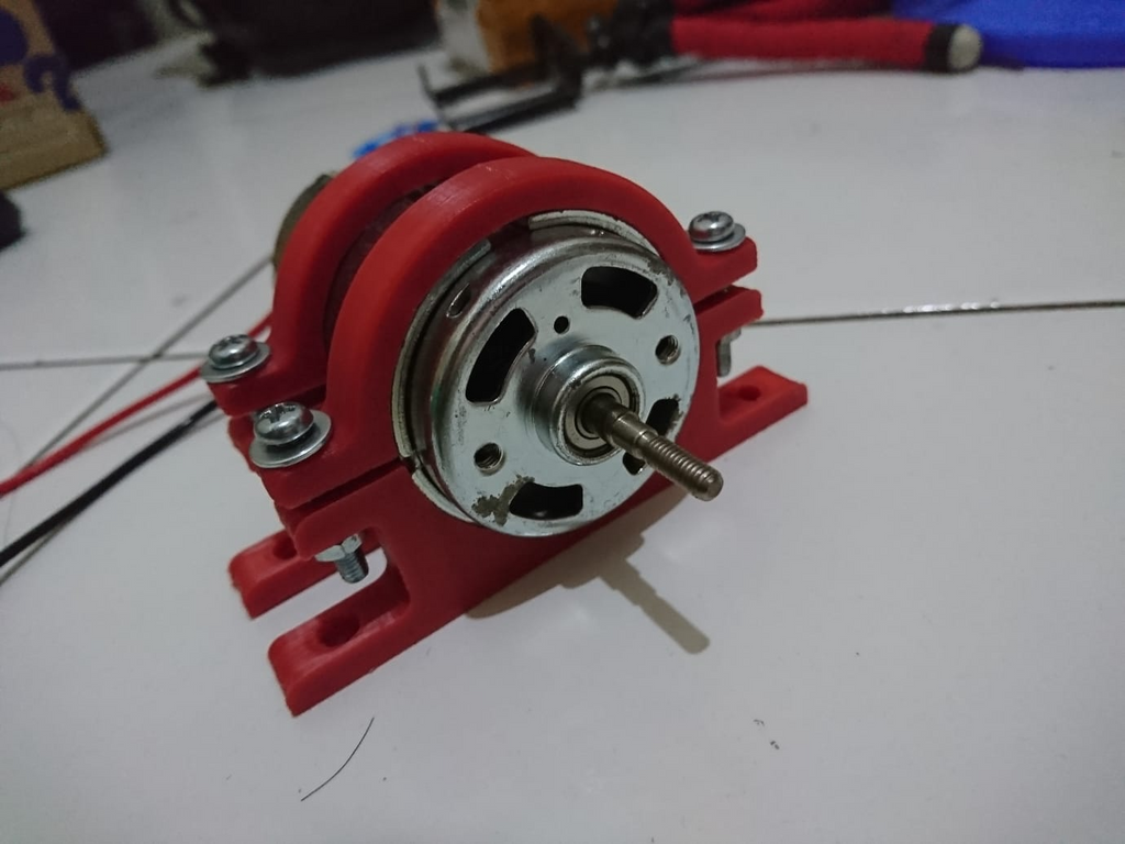 bracket for motor dc rs775