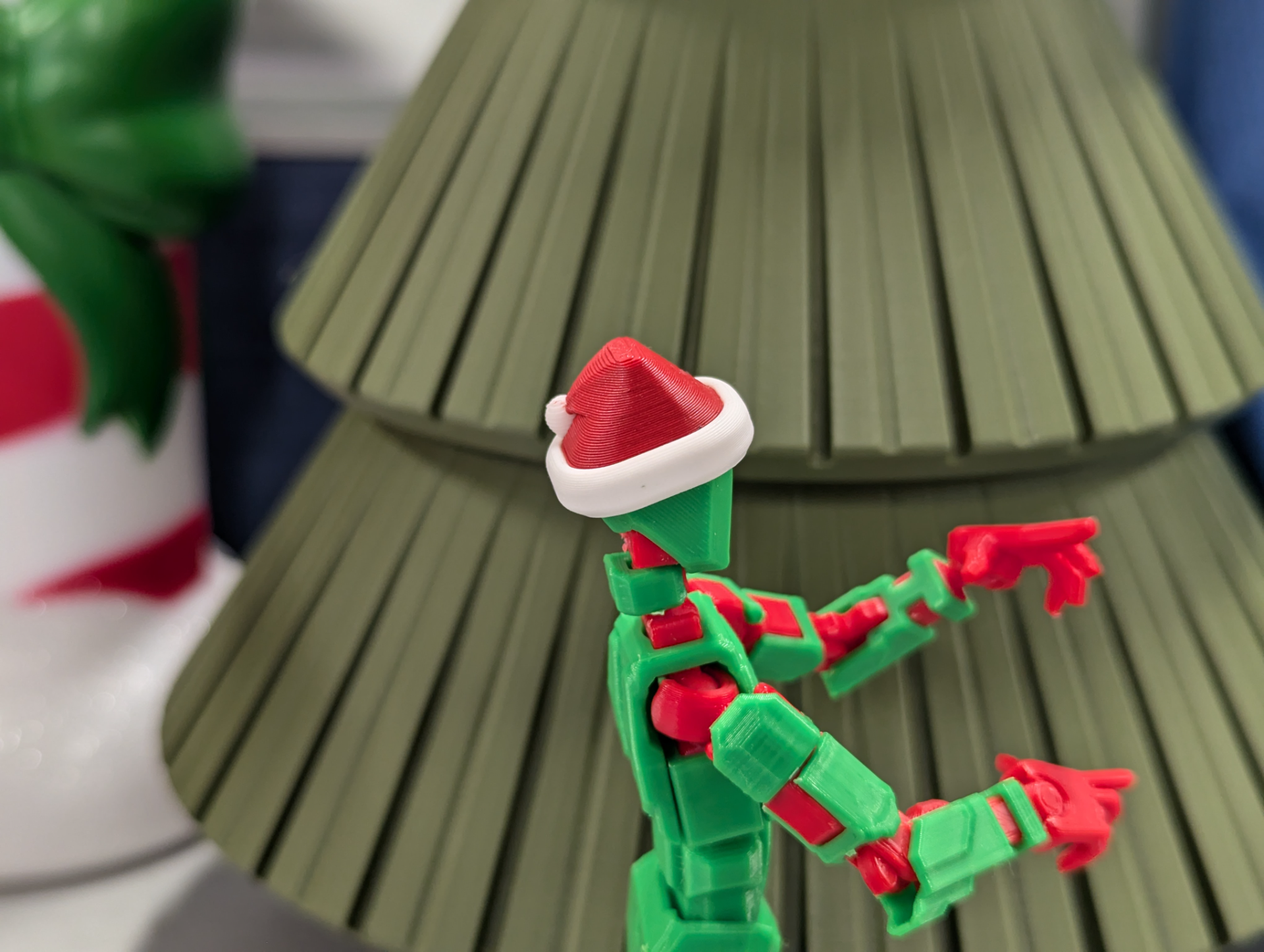 Dummy 13 Santa Hat