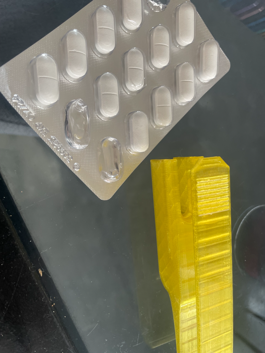 Pill Popper Tool (for Most Pills)