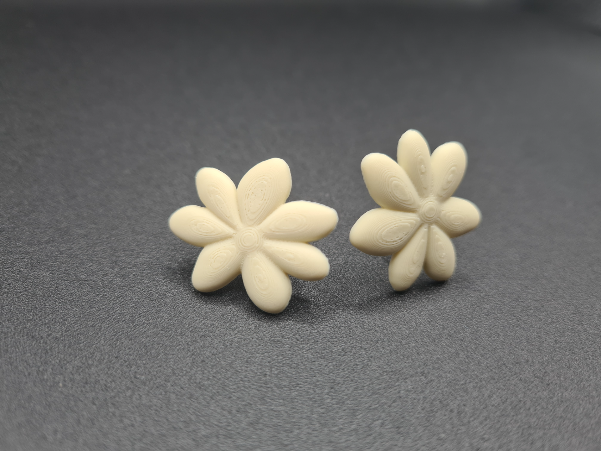 Flat Flower Earring