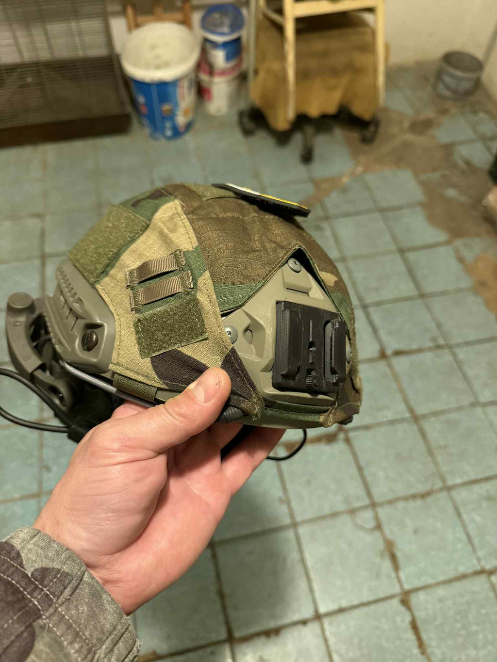 Action camera mount for FAST/FMA/MICH helmets