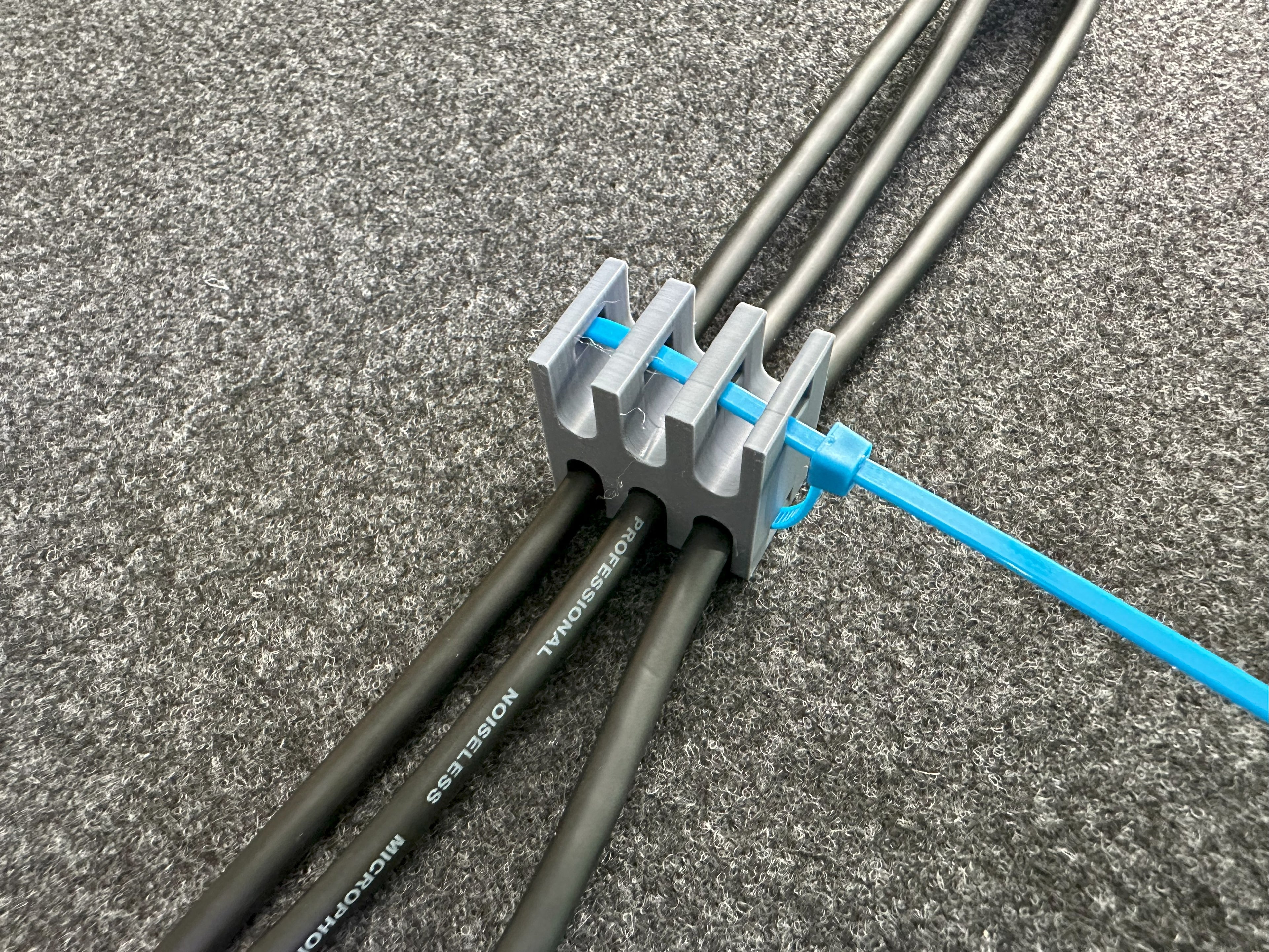 Cablecomb locked by ziptie