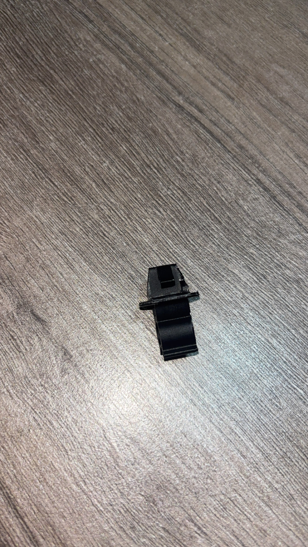 Honda Civic 8GEN hood clip (UFO)