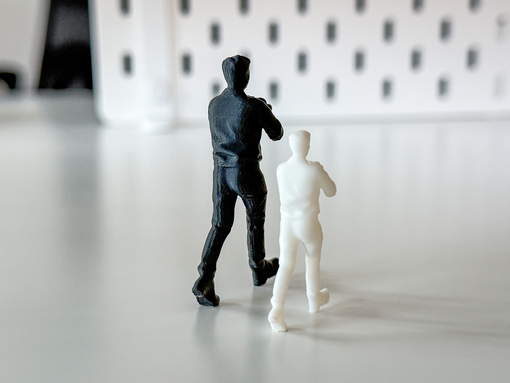 Miniature Photographer/Tourist II for your Diorama