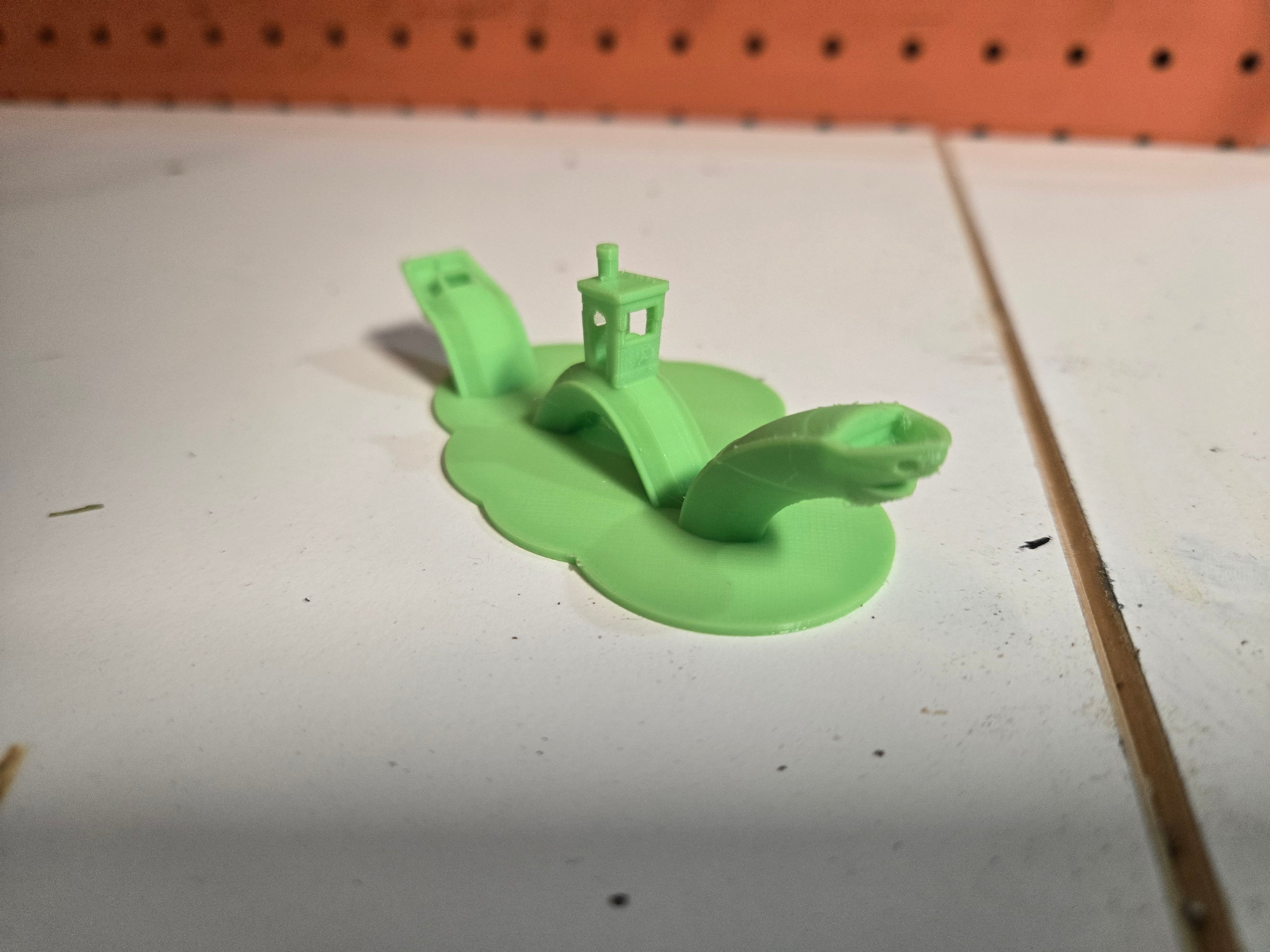 Loche Ness Benchy