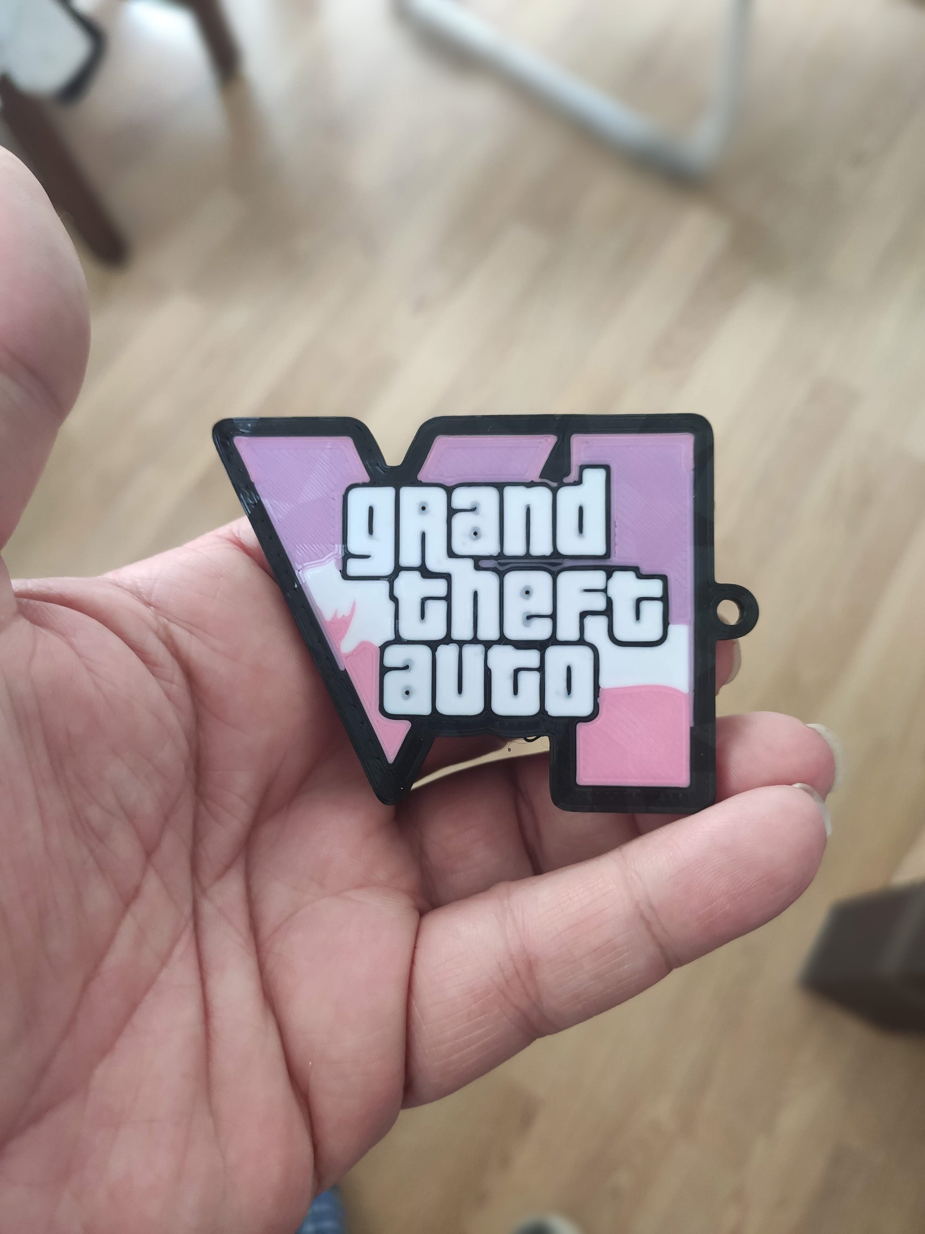 KEYCHAIN LOGO GRAND THEFT AUTO VI