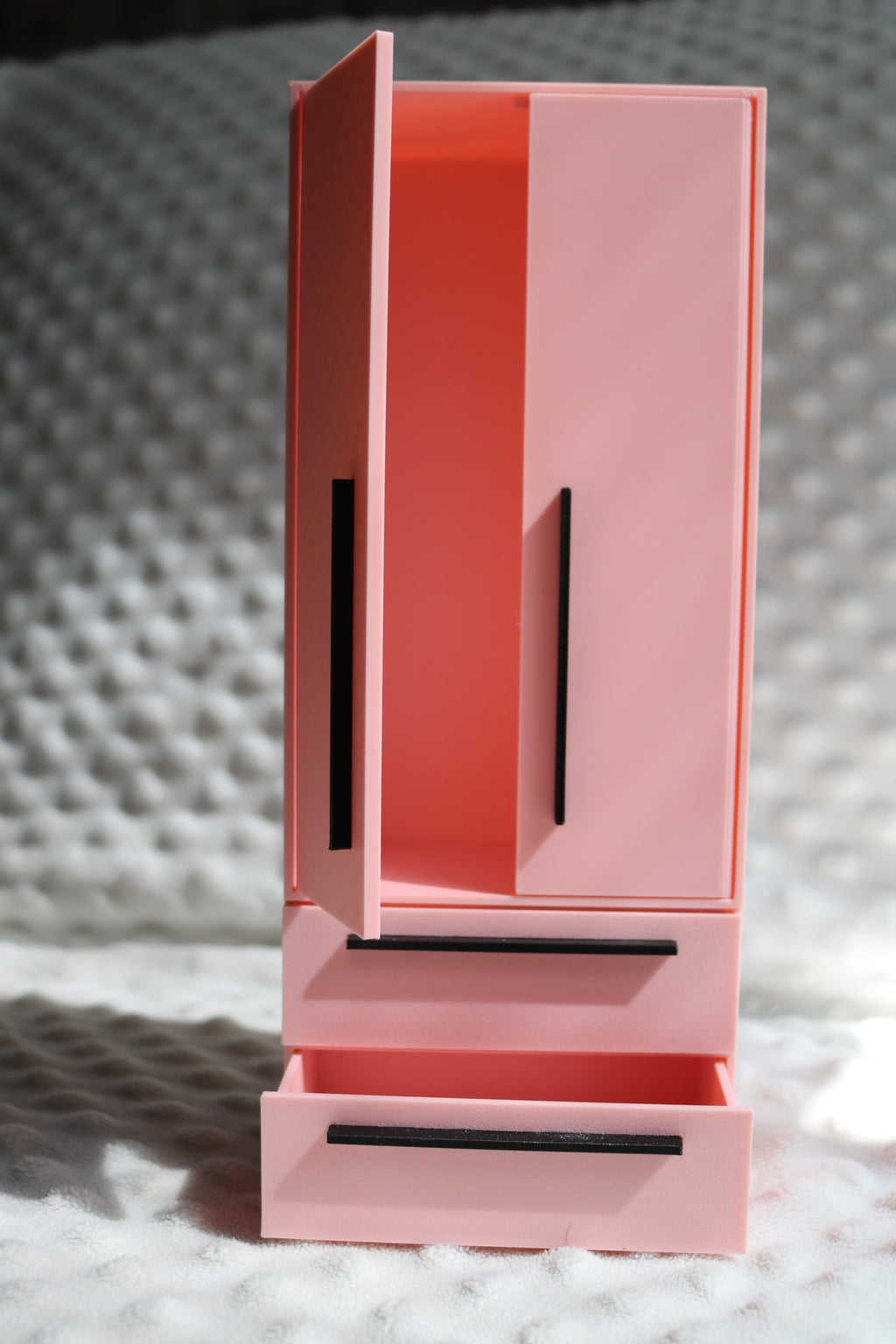 Dollhouse furniture - Wardrobe
