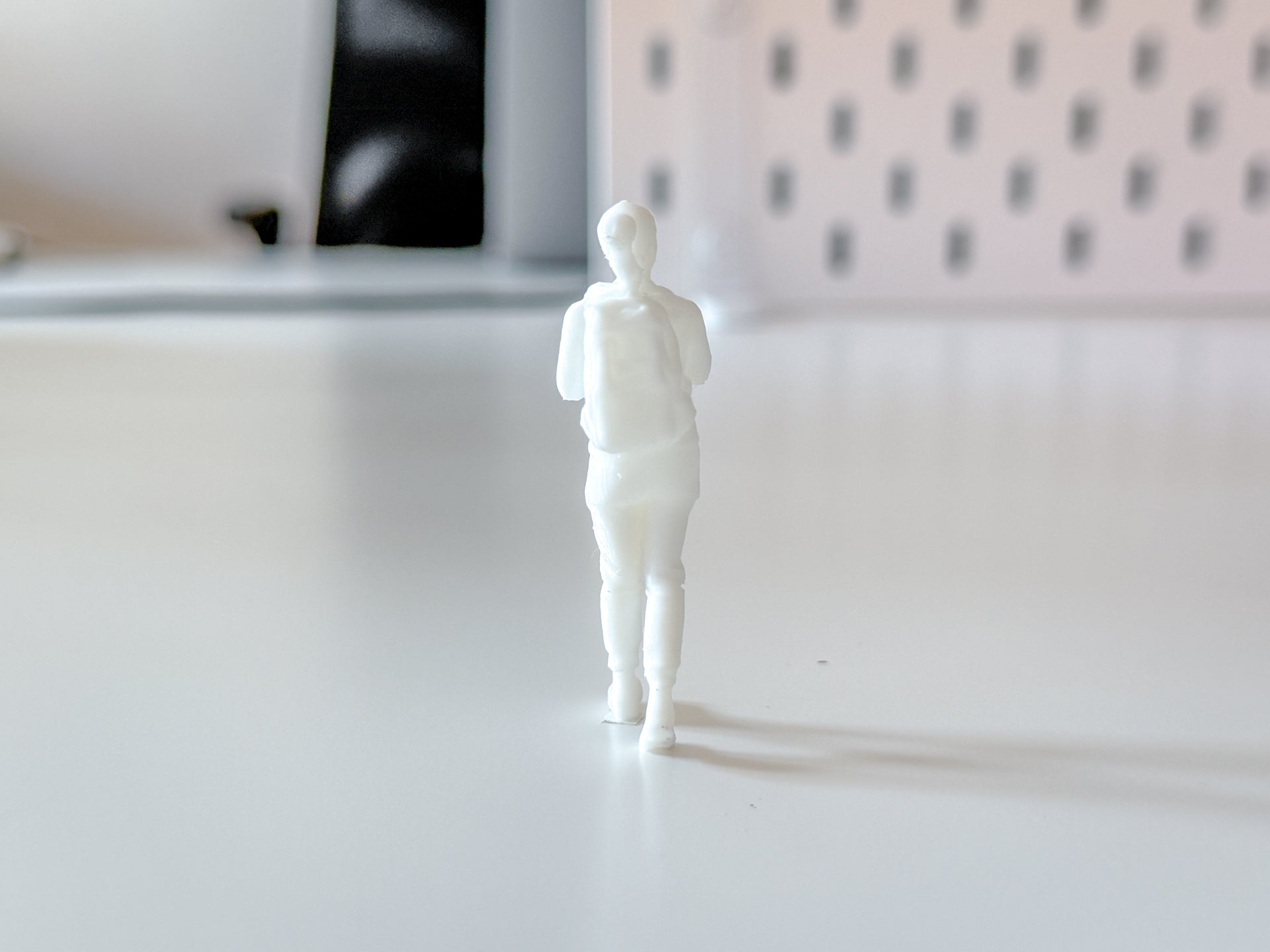 Miniature Woman/Explorer/Tourist for your Diorama