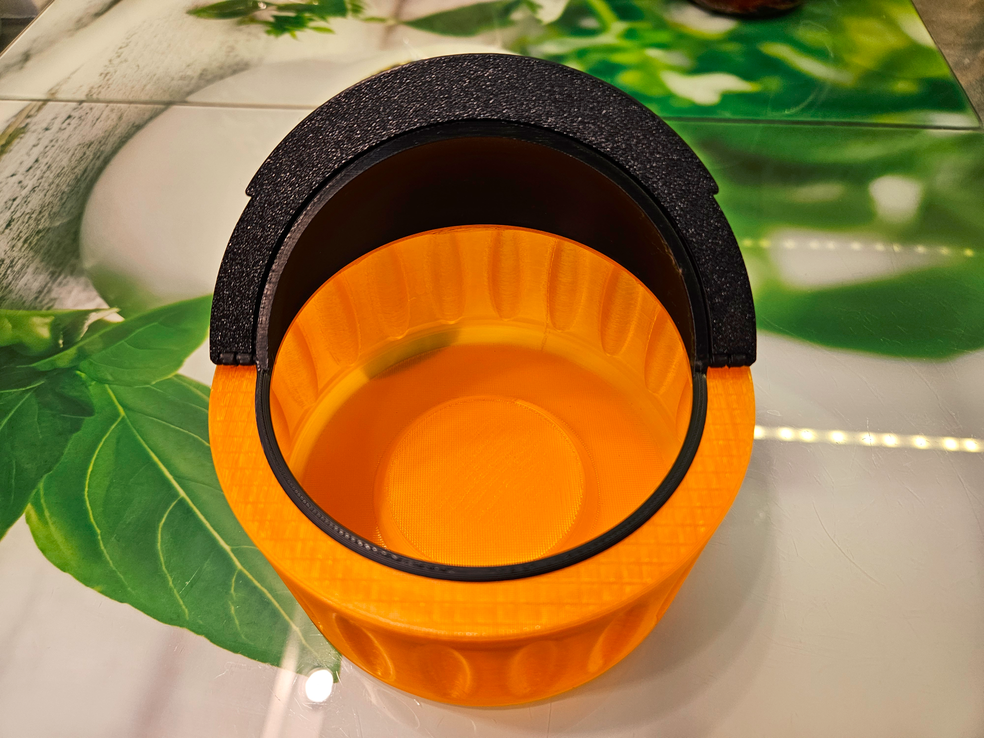 Container with opera style lid