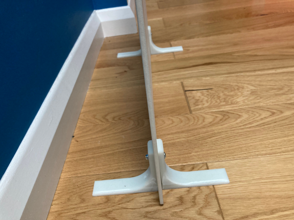 Ikea skadis stand