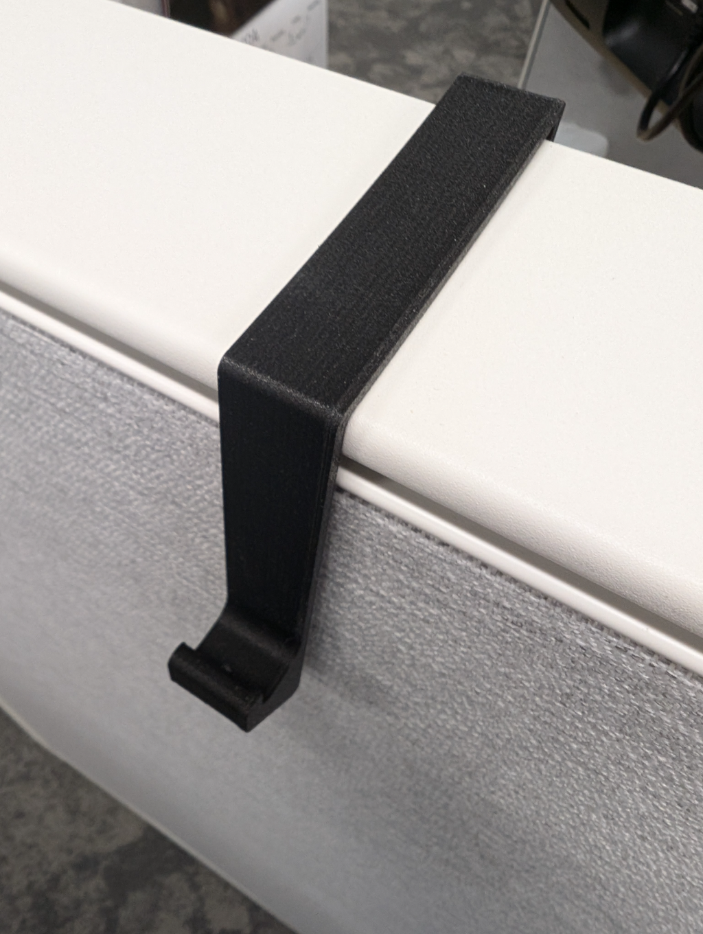 Simple Cubicle Hook/Hanger