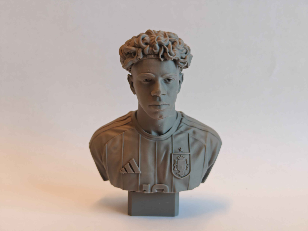 Lamine Yamal Bust / Statue