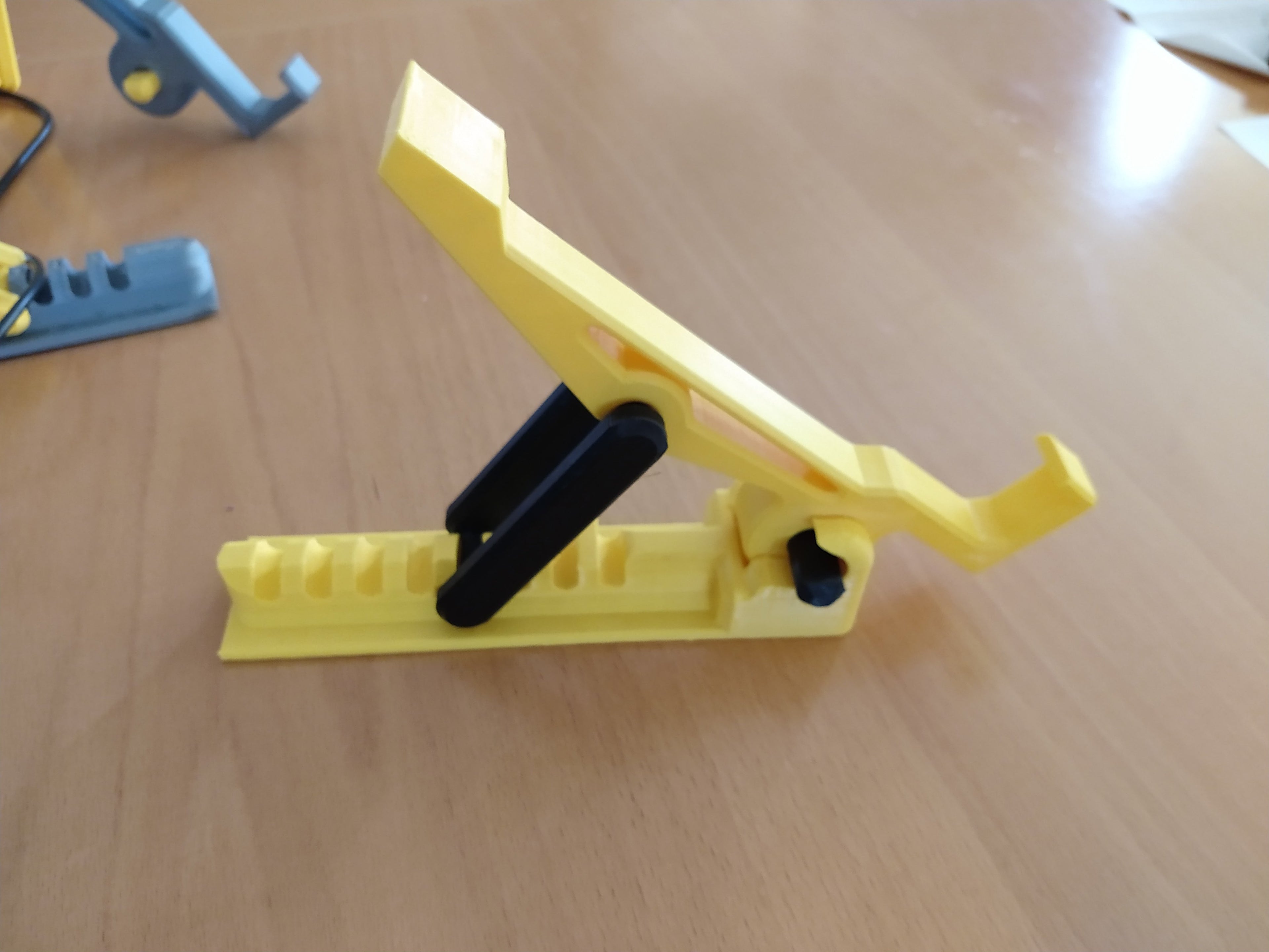 Laptop stand 15inch (38cm)