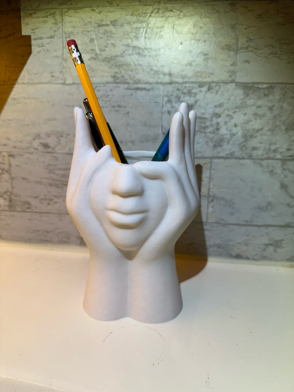 Face Vase/Pen cup
