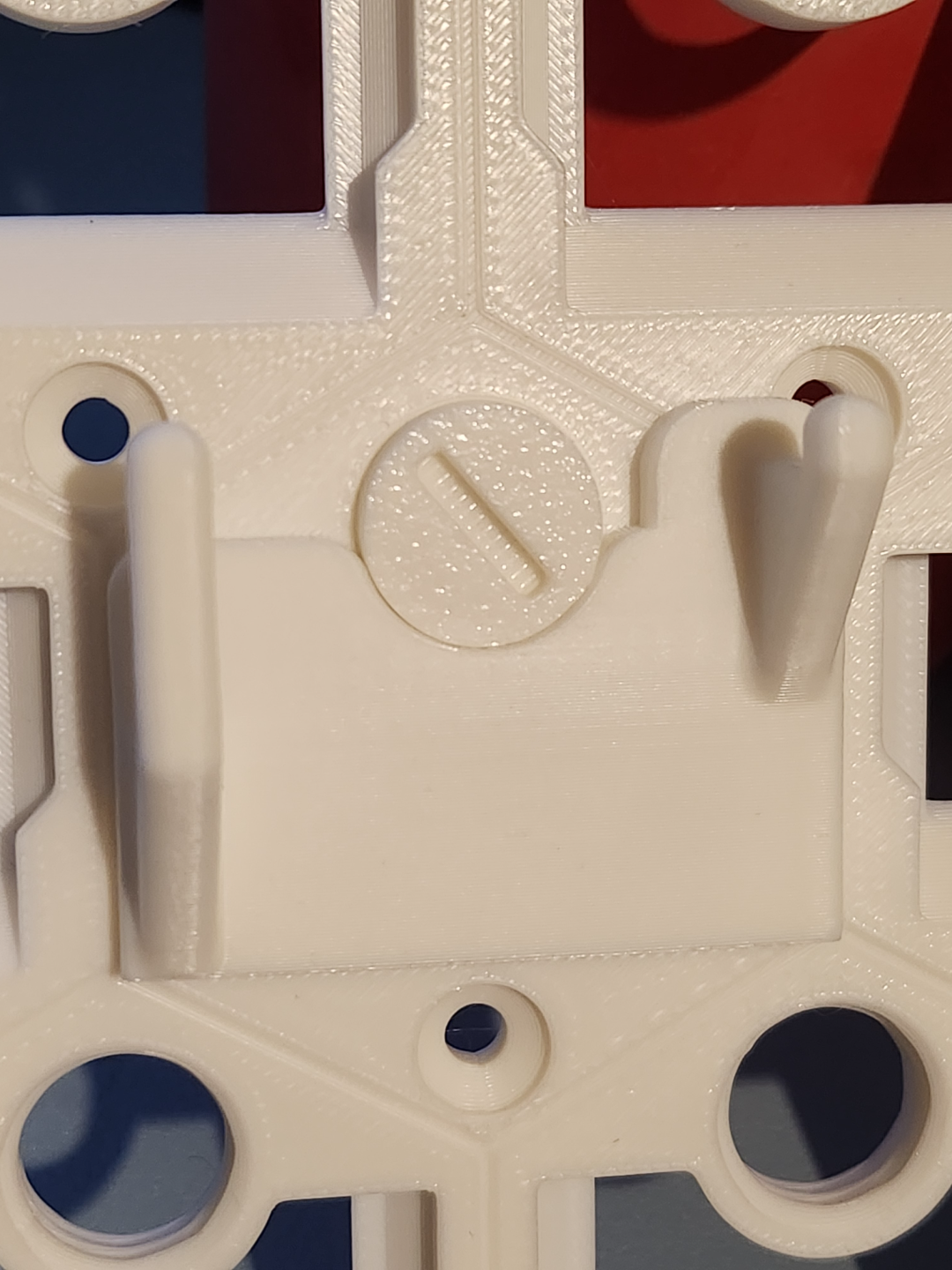 Flush retaining bolt for GOEWS
