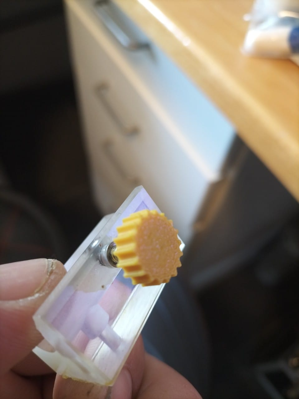 Hand Twist Screws