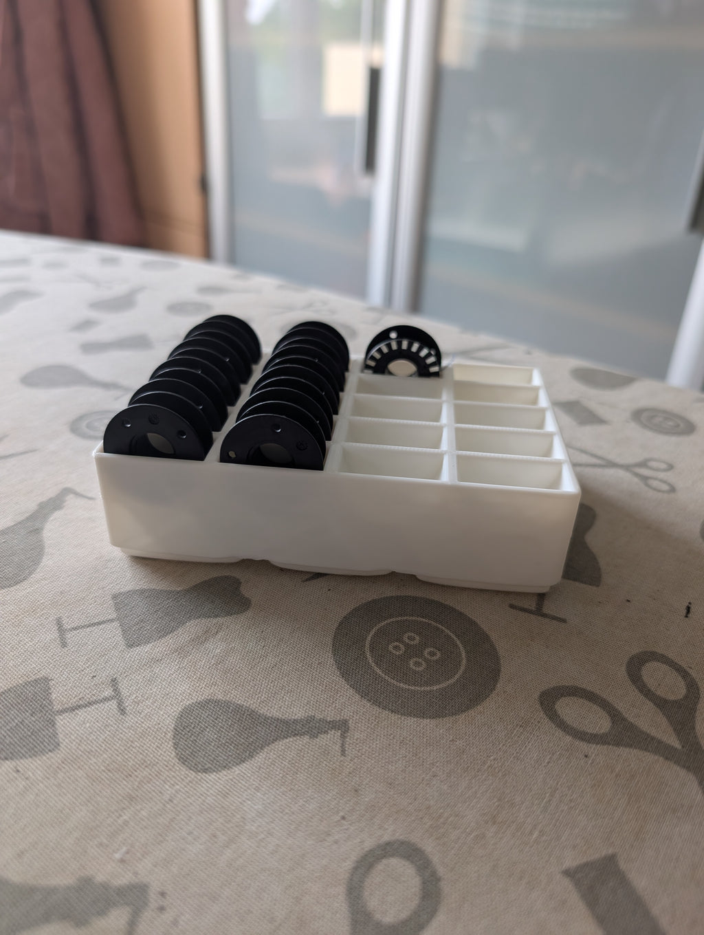 Bernina Jumbo-Spulenhalter Gridfinity