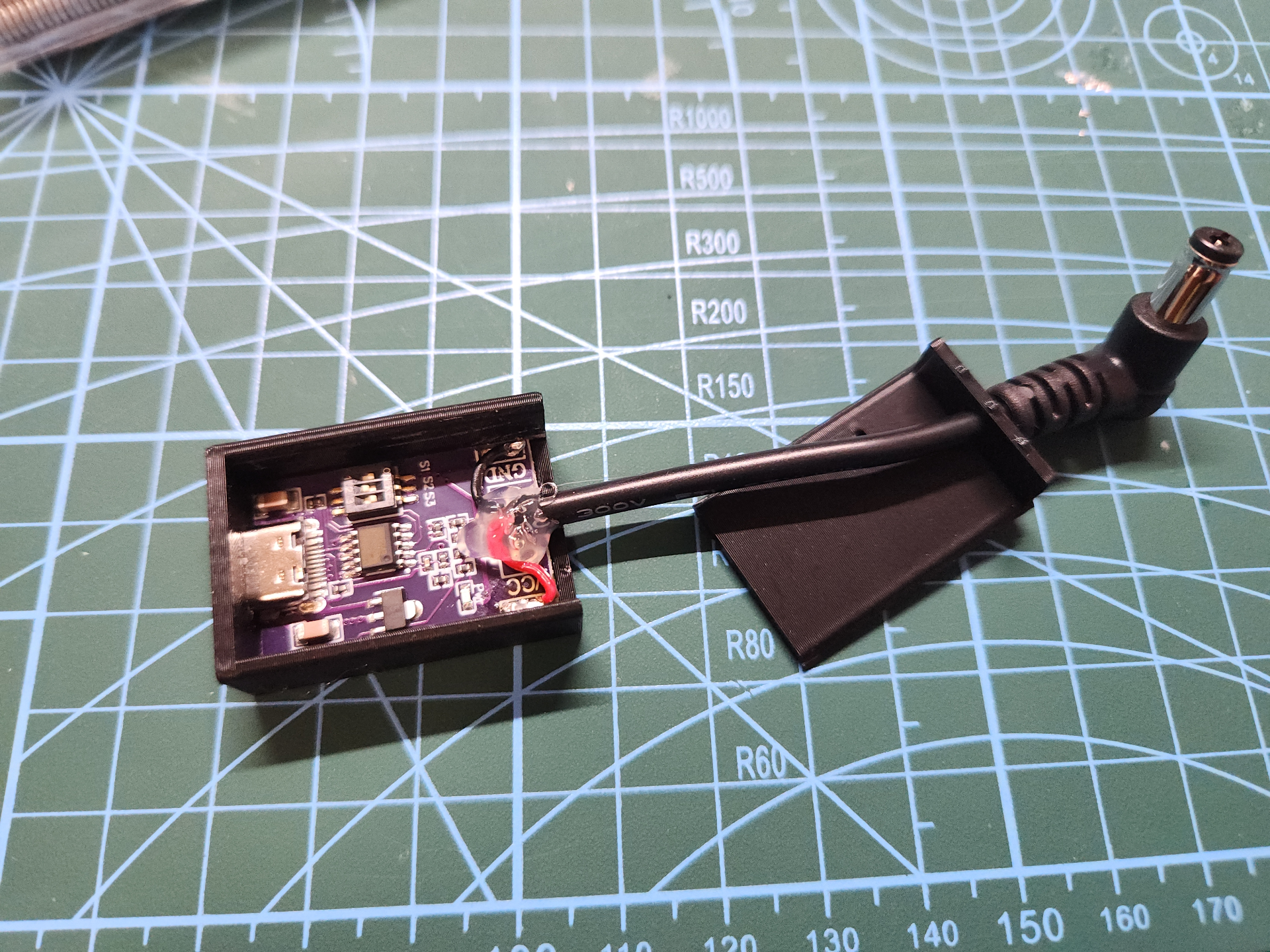 usb-pd trigger board enclosure