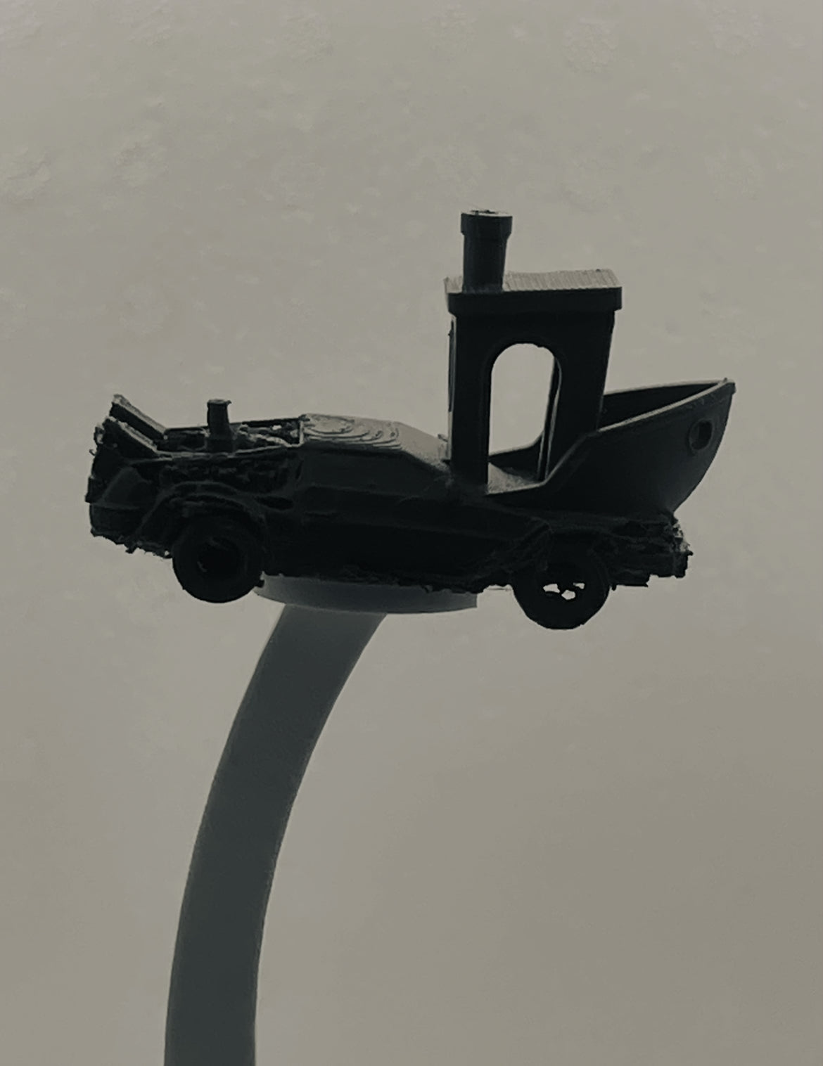 Delorean Benchy