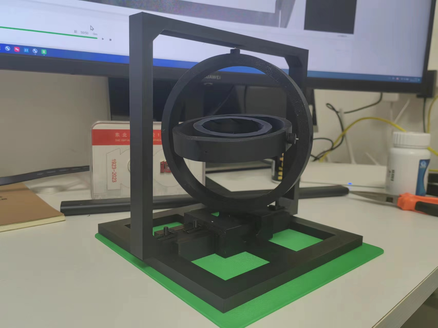 3 axis rotation gyro model（三轴旋转陀螺仪平台）