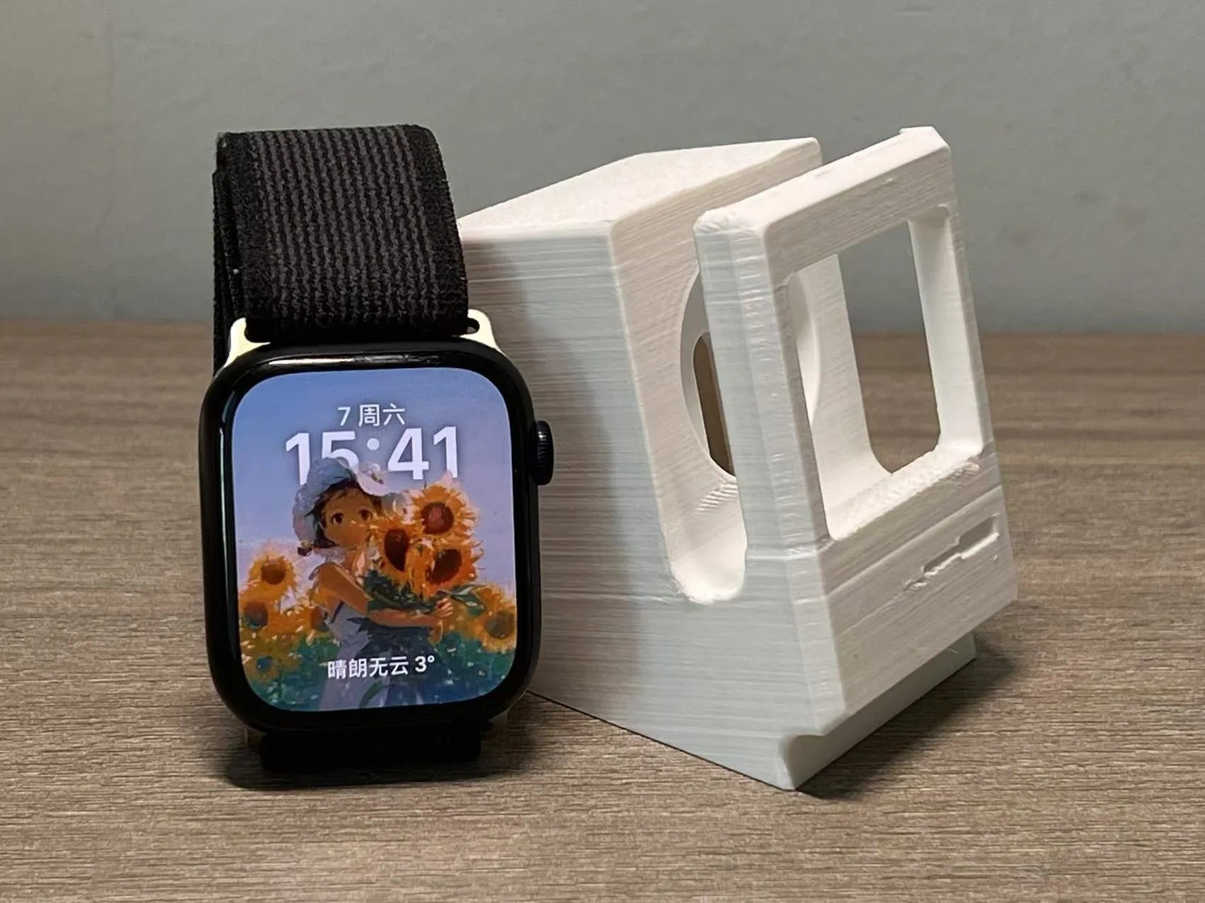 Apple Macintosh|复古麦金塔外观 Apple Watch充电底座