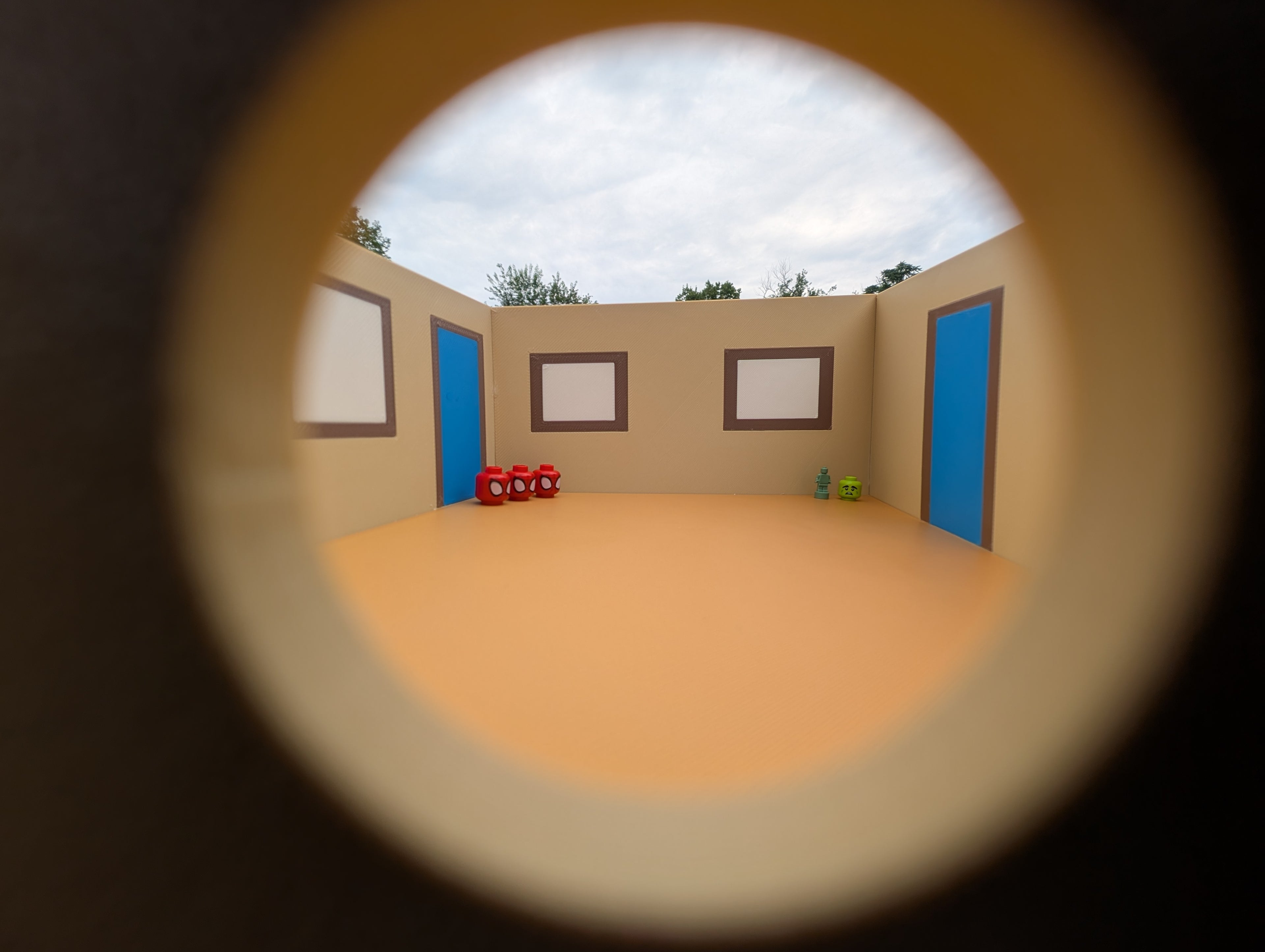 Ames Room - optical illusion