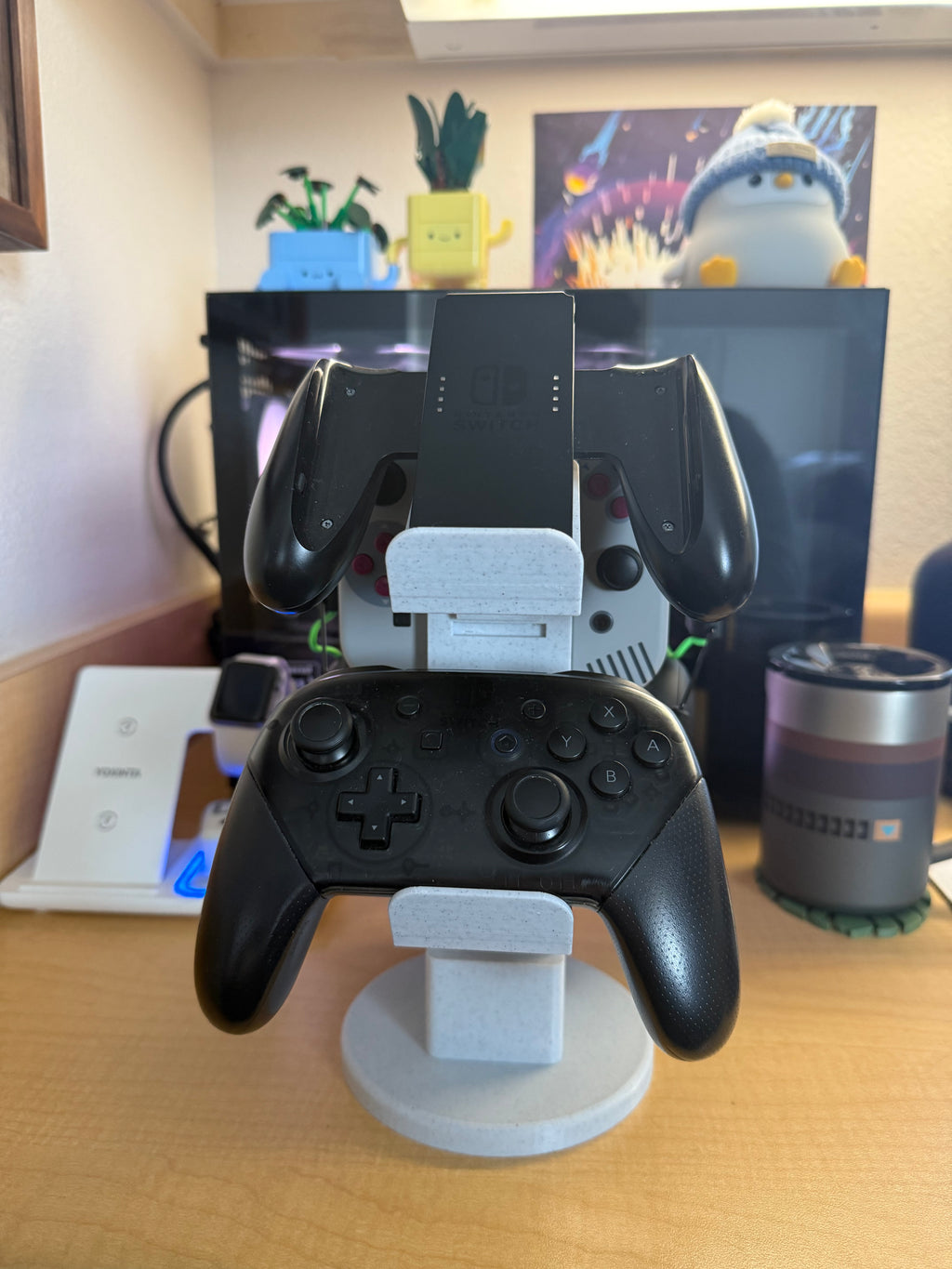 Ultimate Controller and Headphone Stand