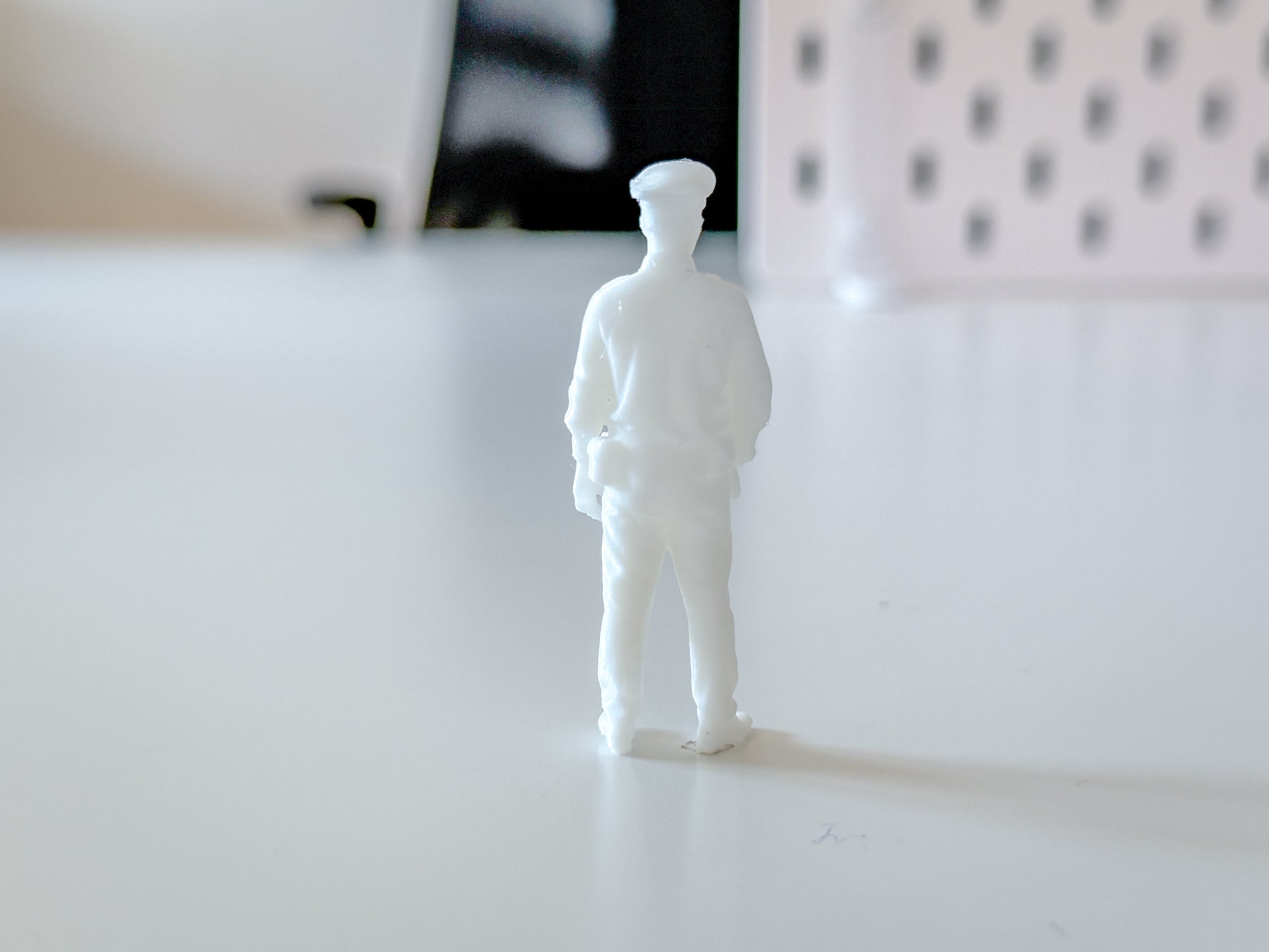 Miniature Police Man for your Diorama