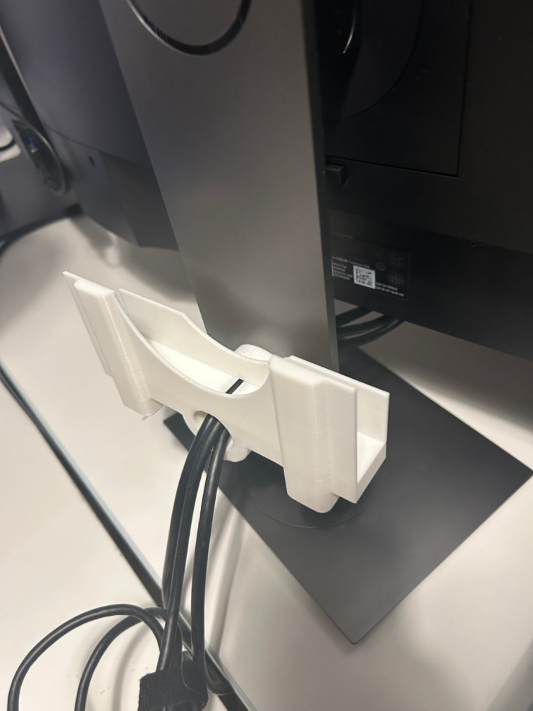 Macbook Air Laptop Support for Dell Monitor 24