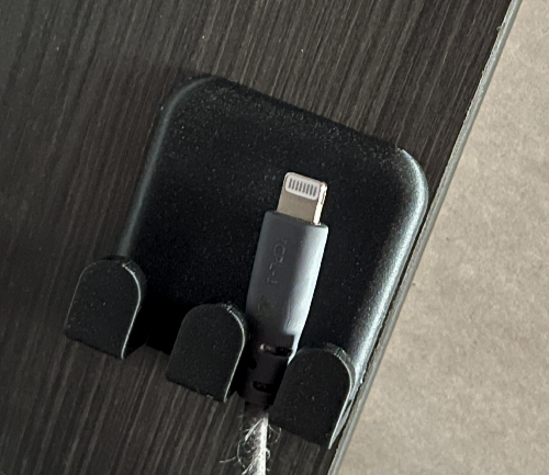 Cable holder