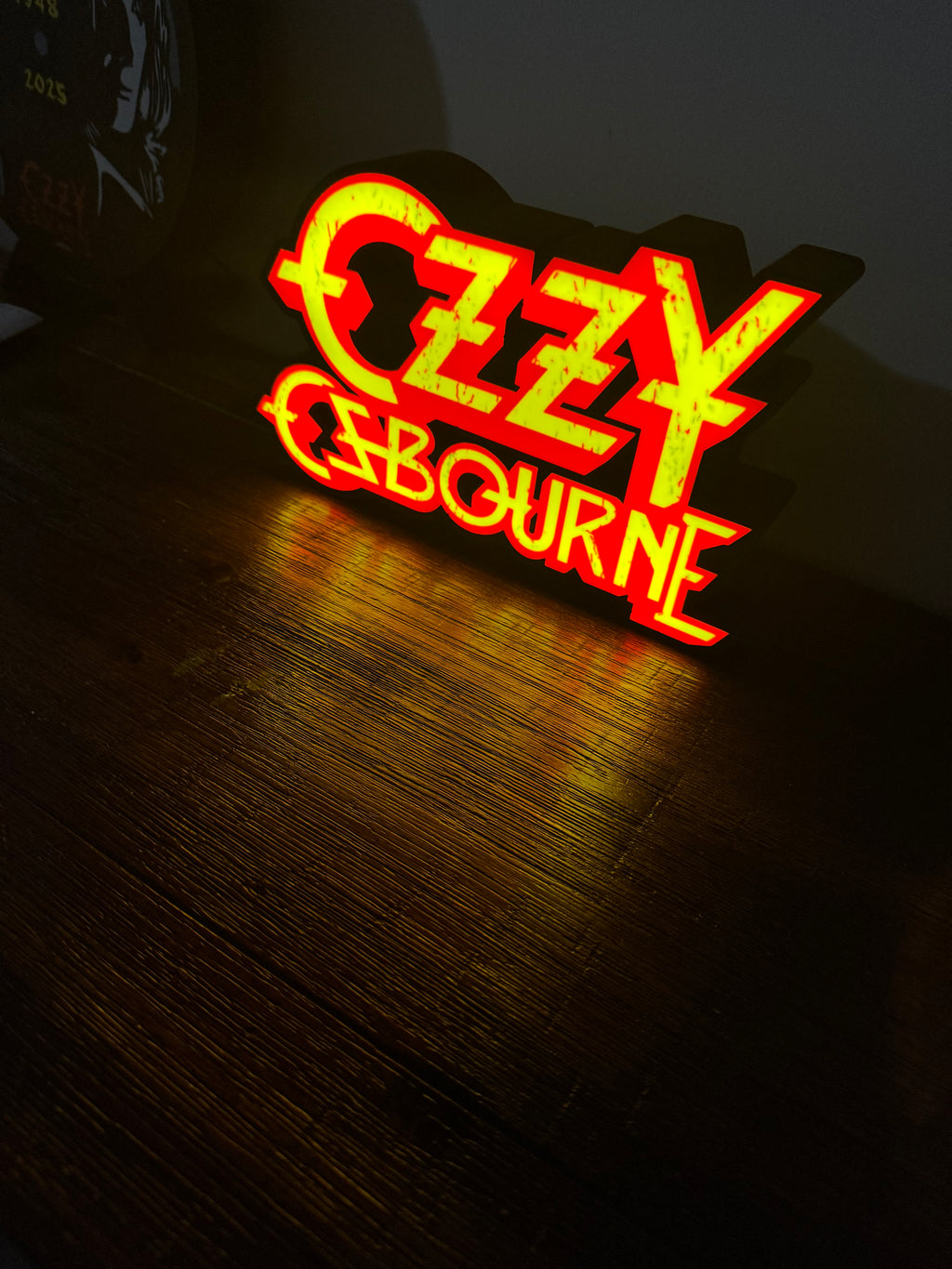 Ozzy Osbourne - Yellow & Red Scratched Logo Light