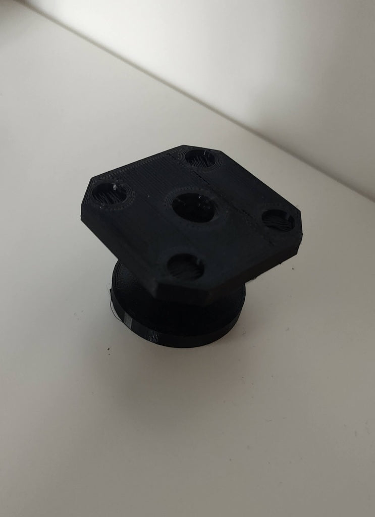 Levelling feet with dampening adapter