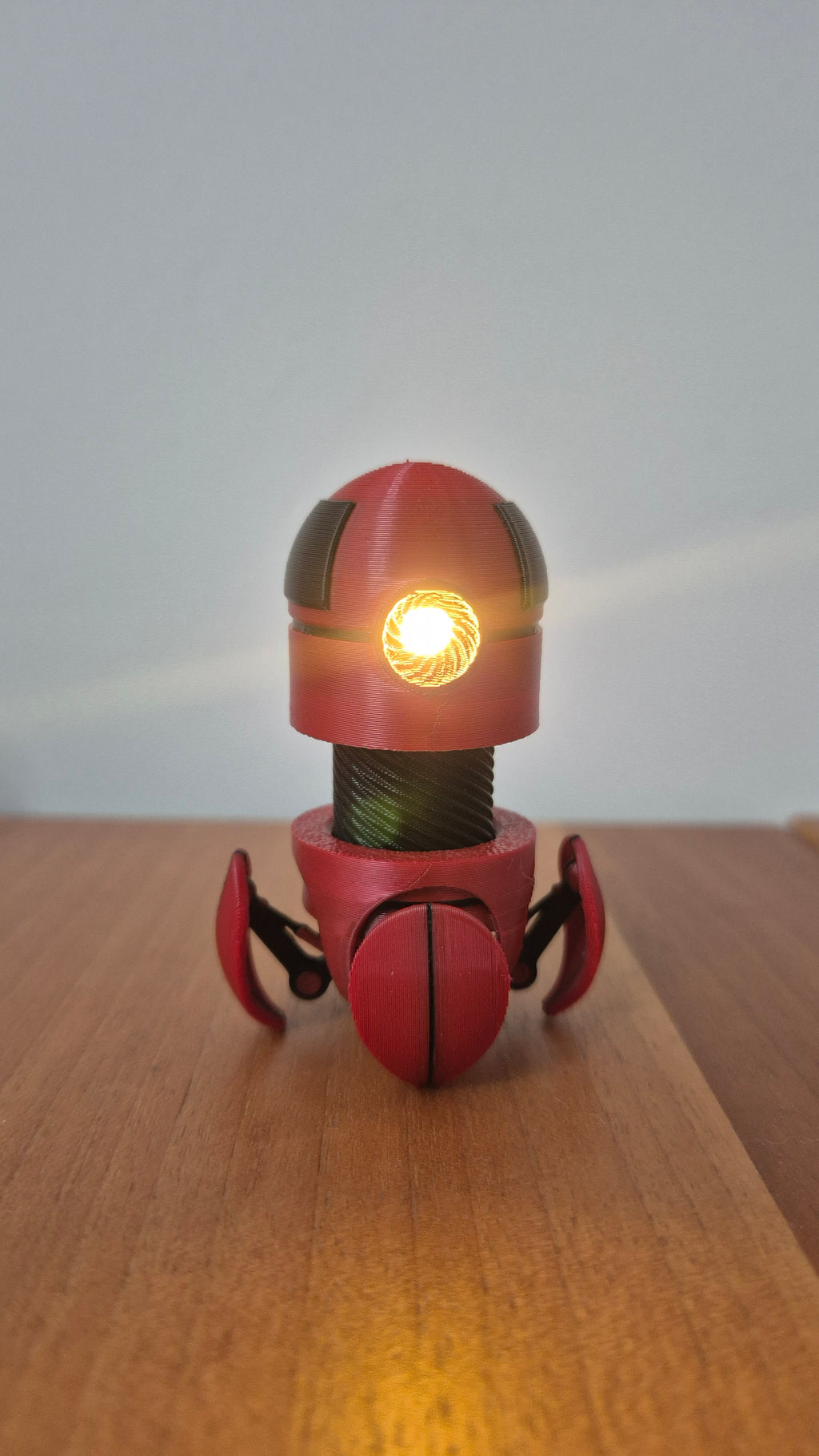 Mini robot with 5mm Led