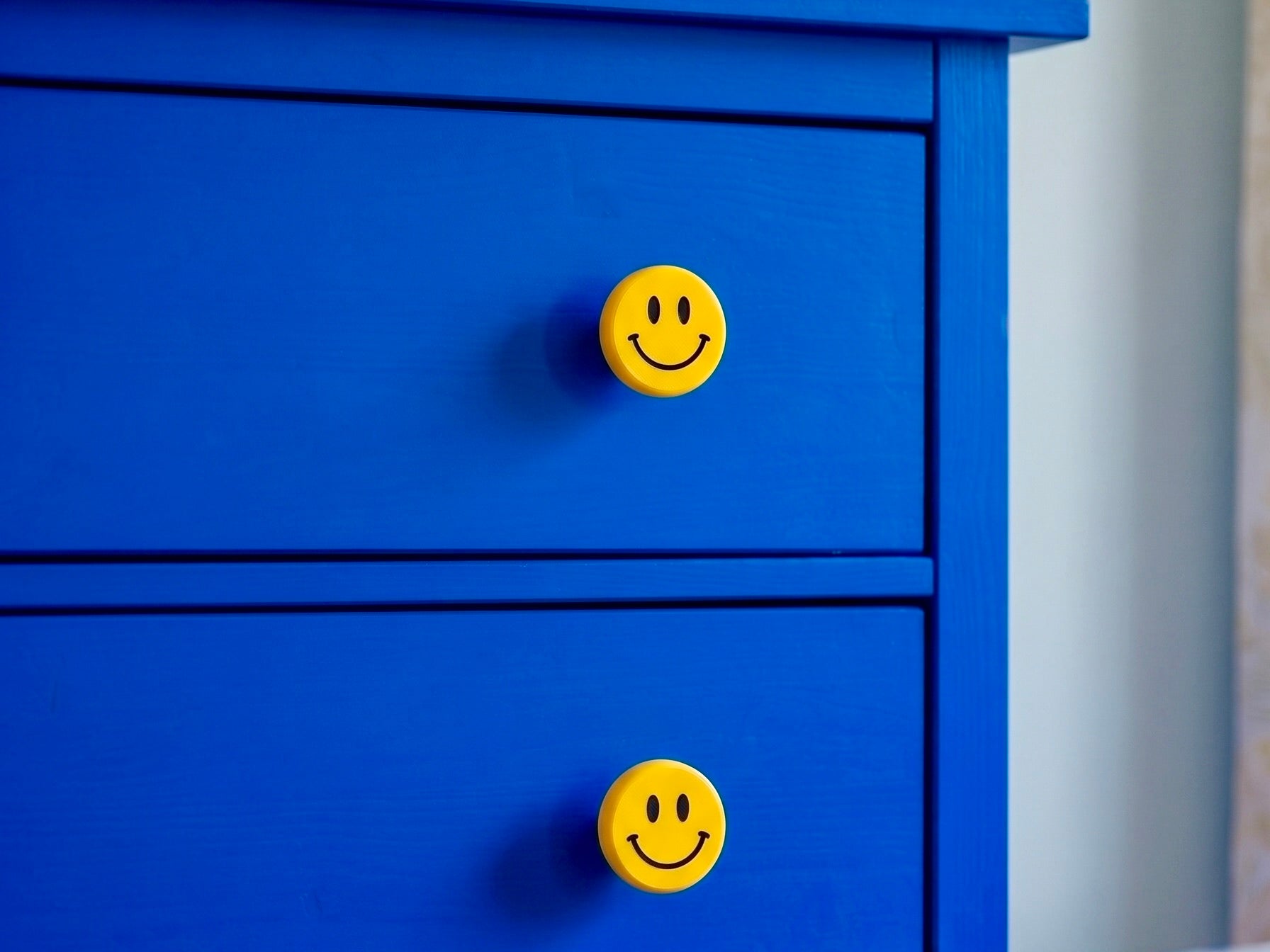 Universal Smiley Face Drawer & Cabinet Knob