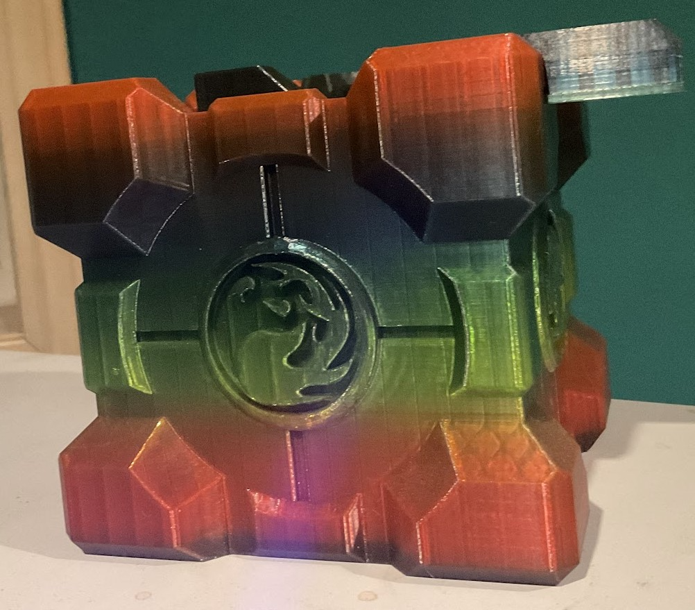 Magic Cube Commander/EDH Deckbox with Magnet Holes