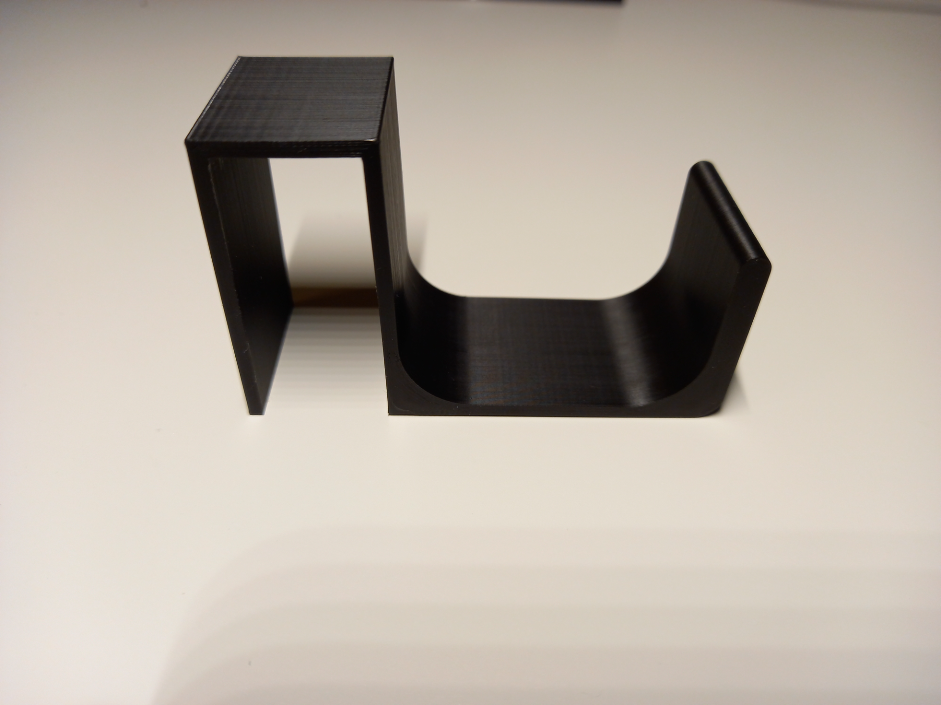 Headphone holder for Micke desk from Ikea