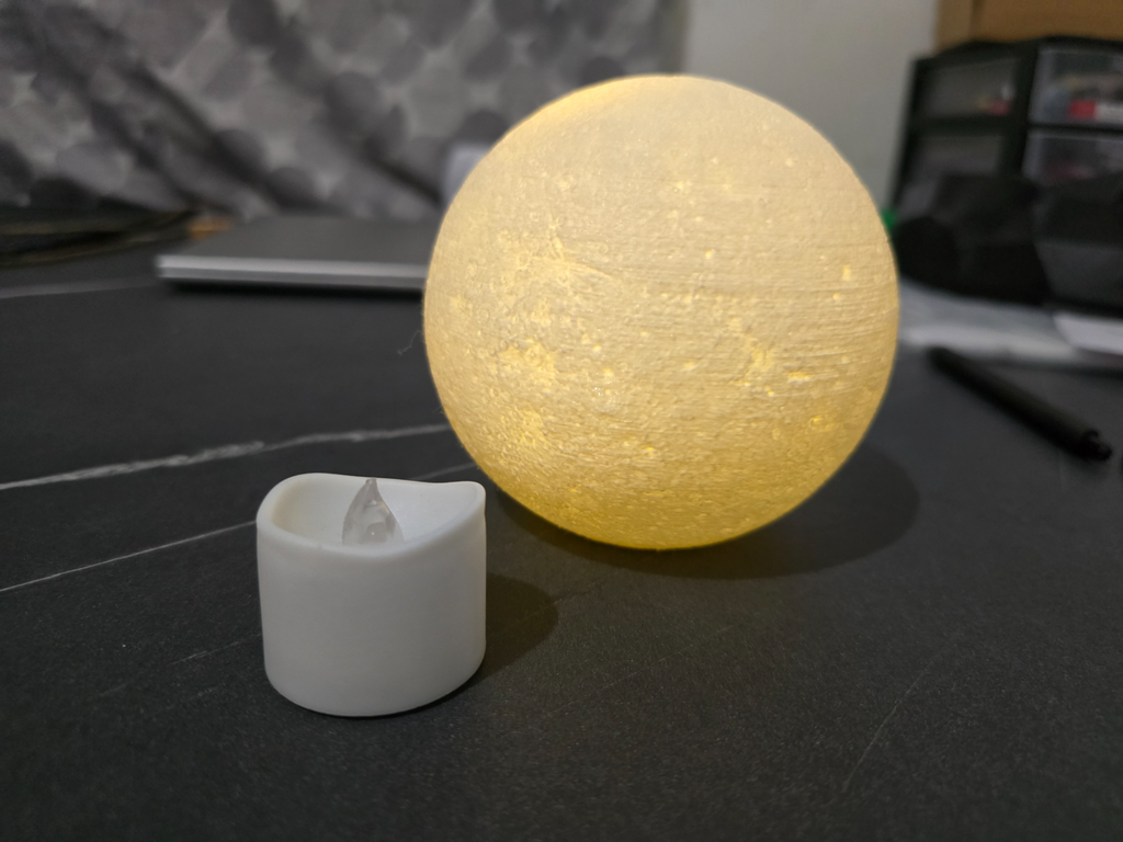 Moon with tea light, easy print
