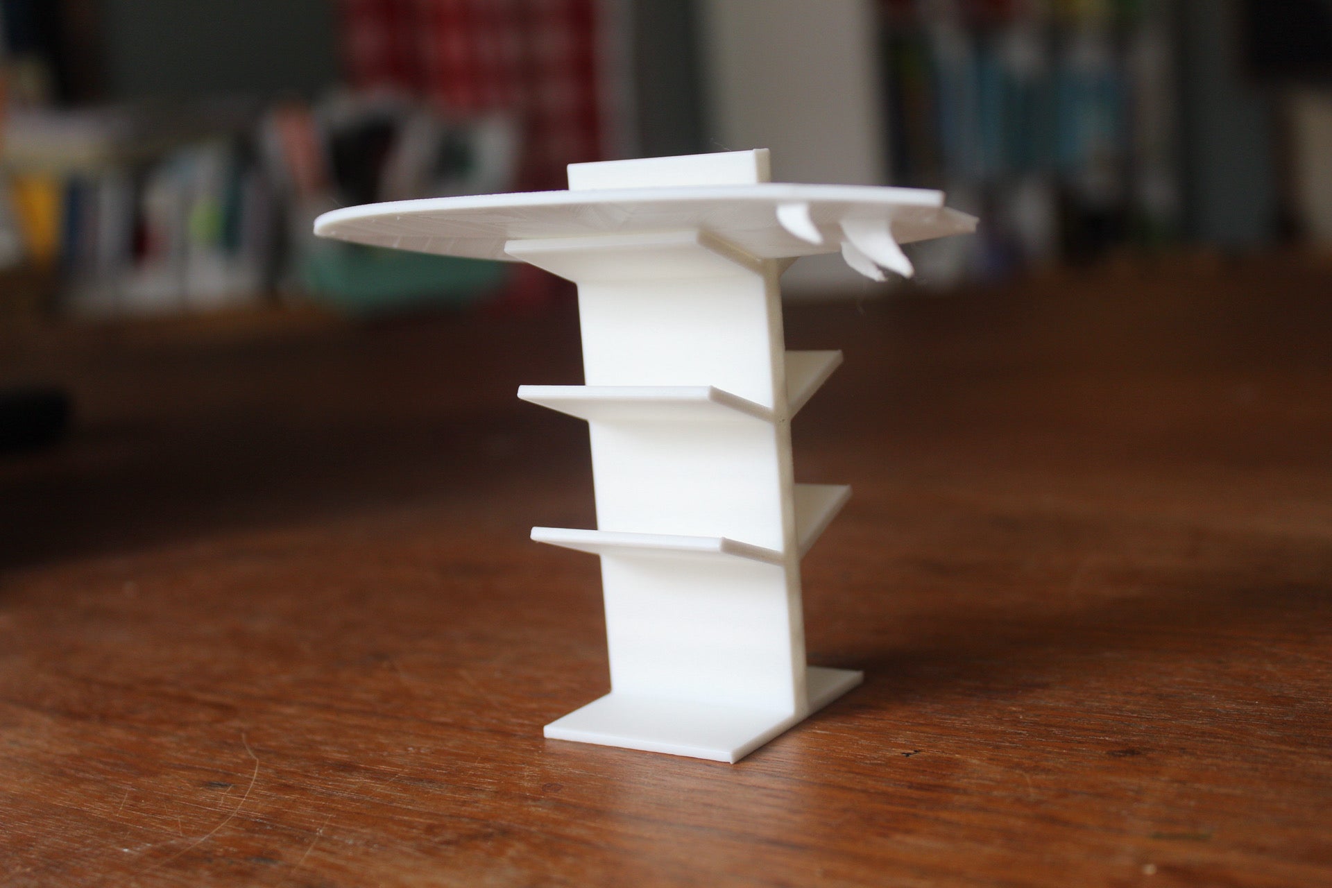 Finger Surfboard Stand