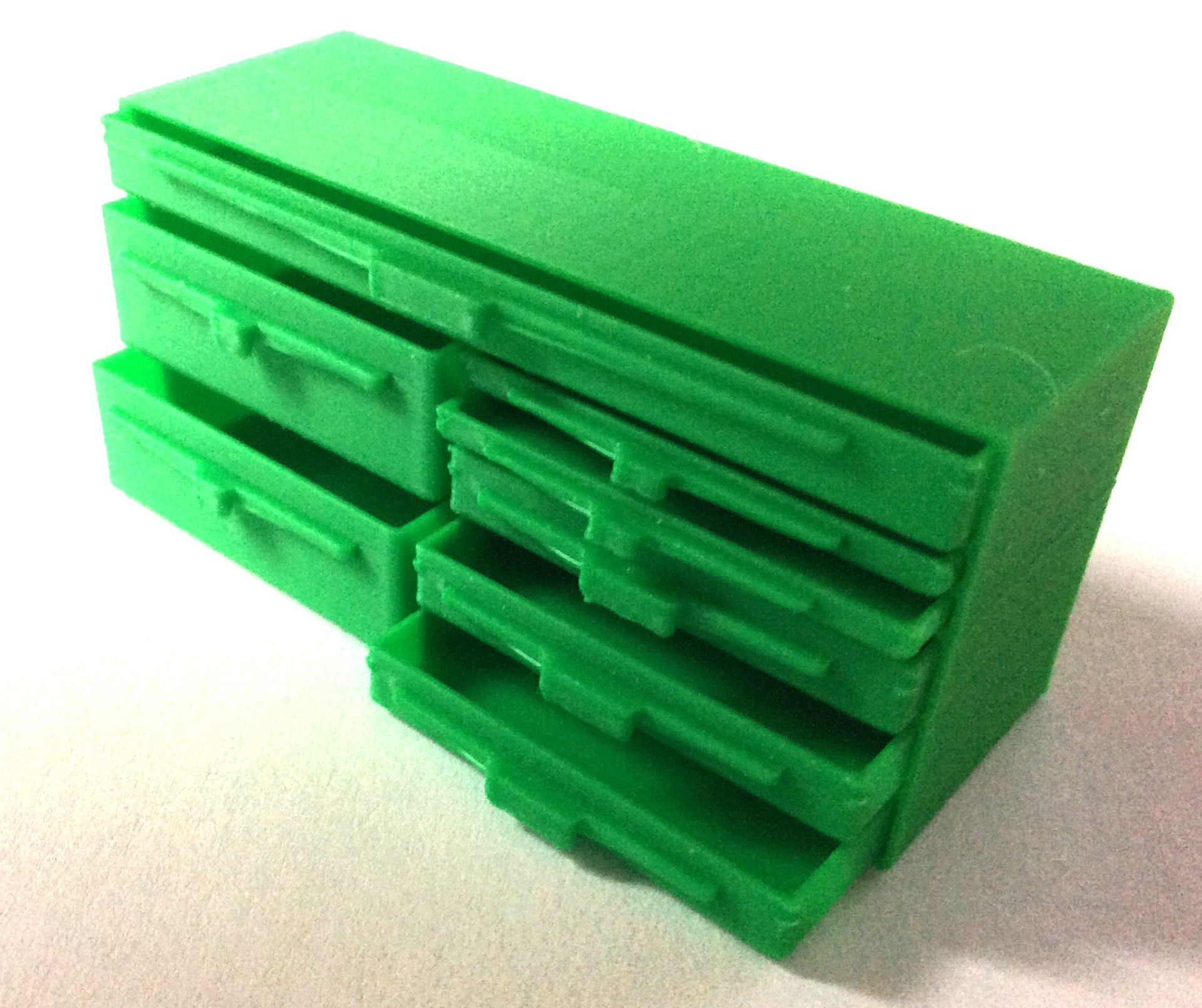 Toolkitbox 1:32 with drawers to open and close