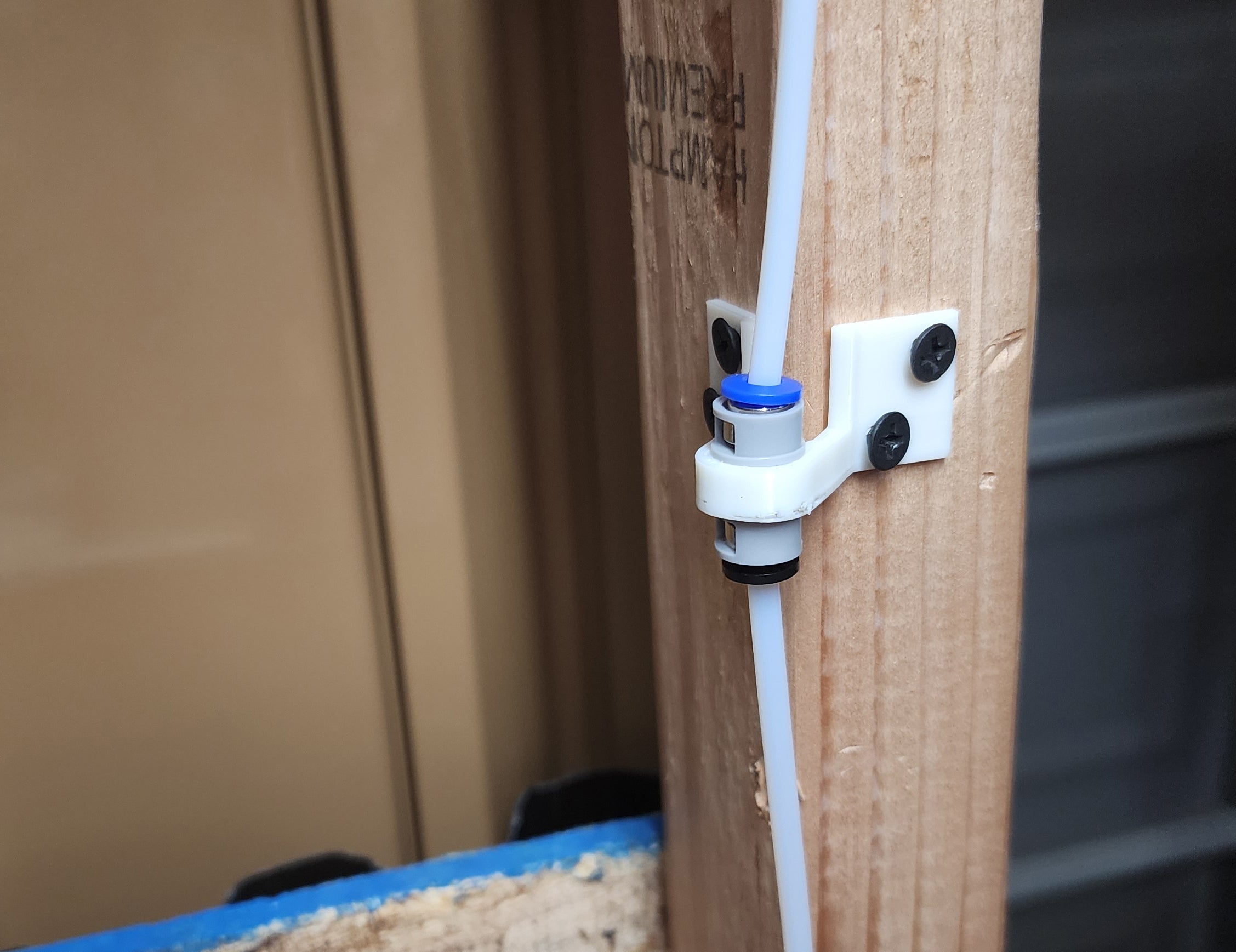 PTFE Coupler Corner & Wall Mount - No Supports