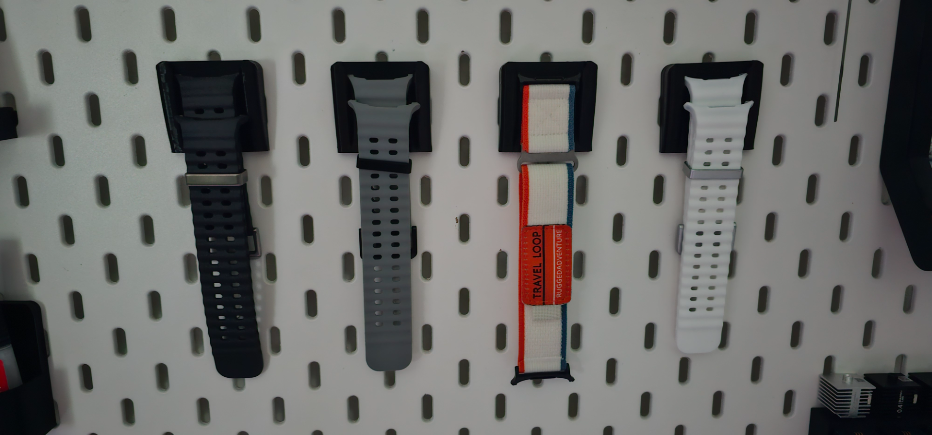 Galaxy Watch Ultra strap holder Skadis