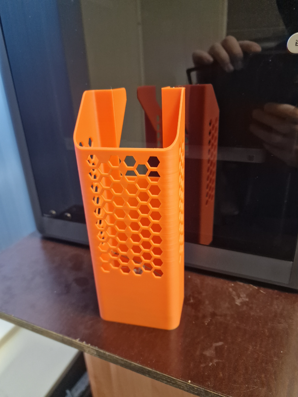 P1S POOP CHUTE BIN-HONEY