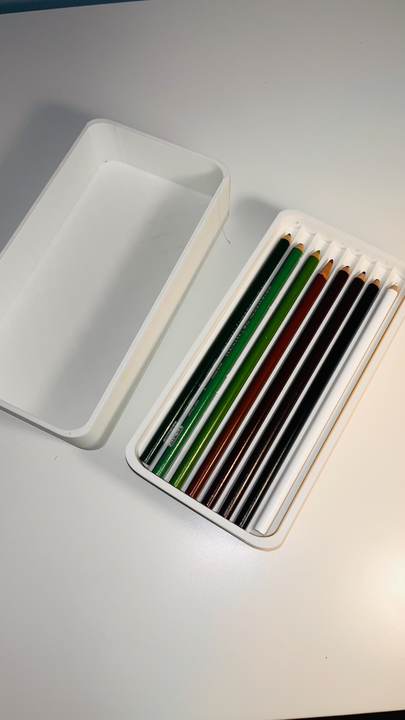 Colored pencil case