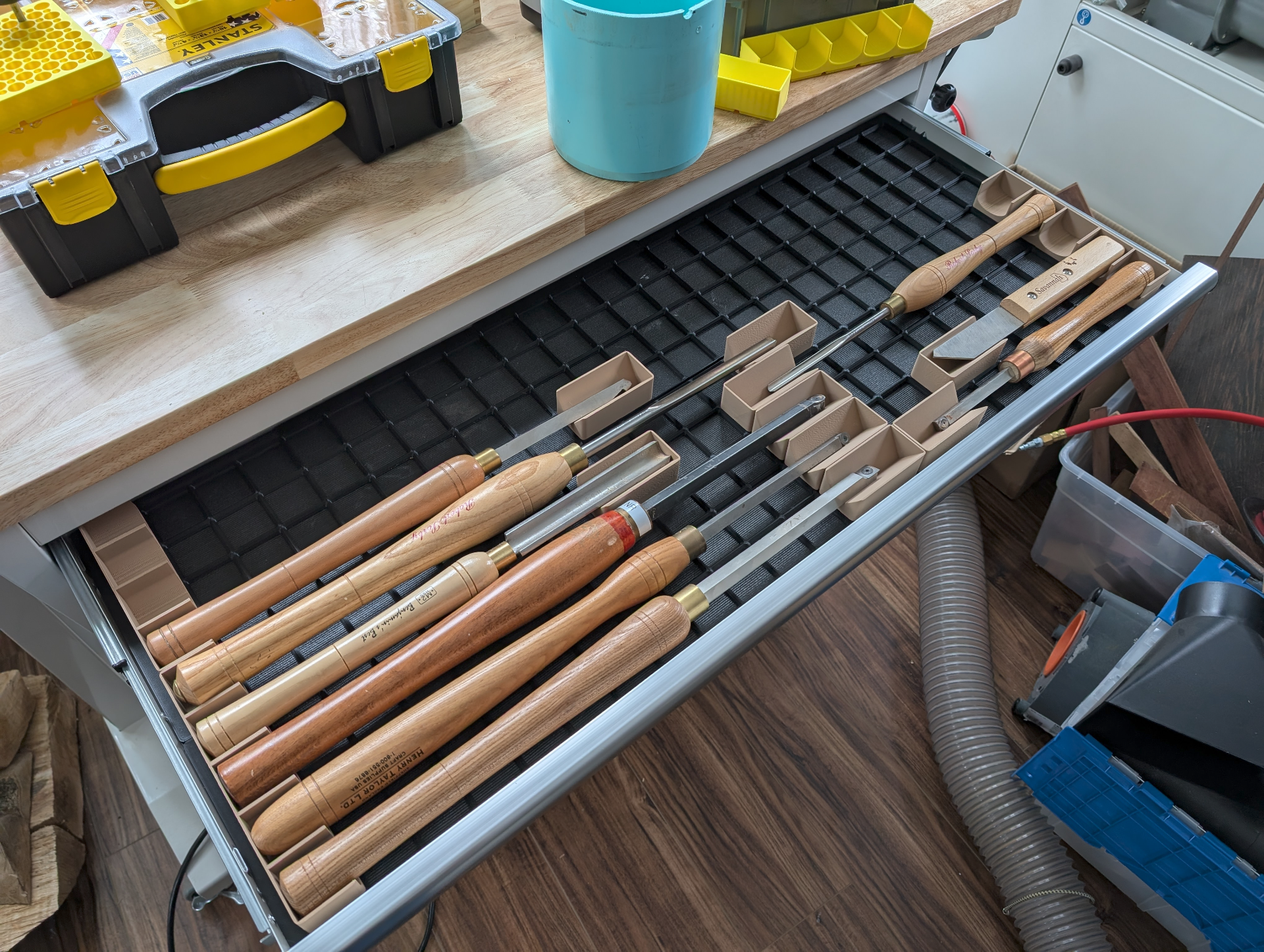 Husky 52" height-adjustable bench Gridfinity base