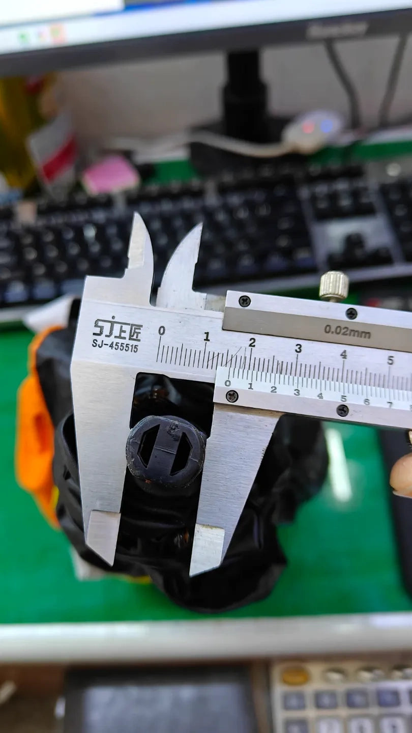 简易雨伞手柄42mm 手柄螺纹直径15mm，螺纹间距1.5