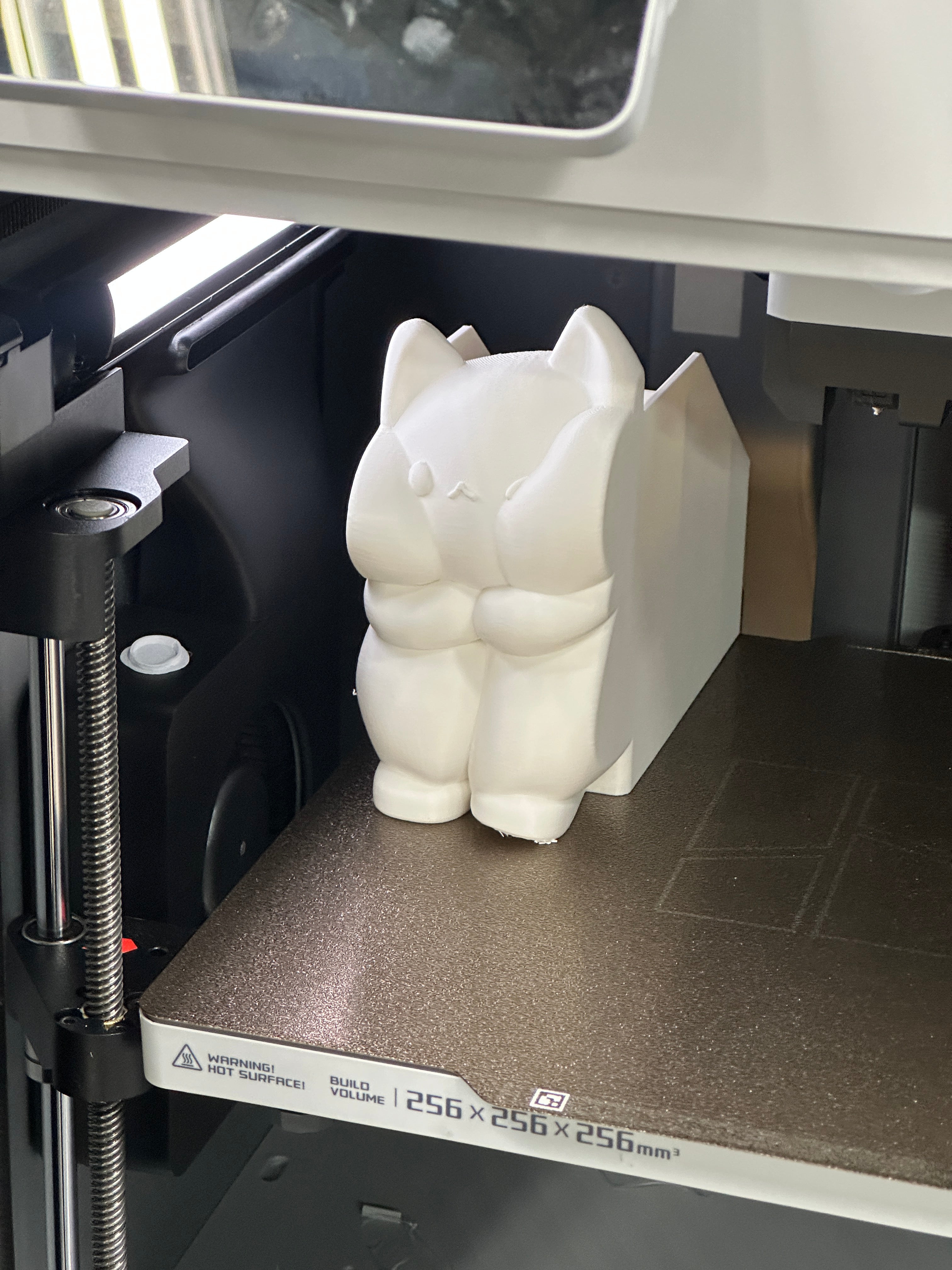 Smoosh Cat : The Squished Bookend & Pen Holder