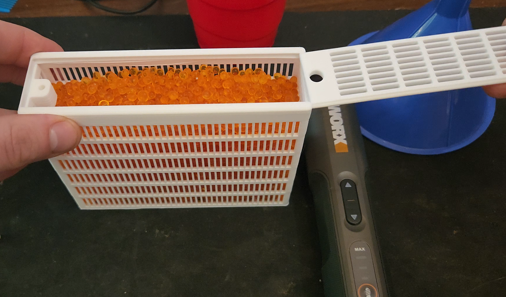 Yet Another Desiccant Box - Holds 250G Dry Desiccant - Sliding Lid with Screw Hole