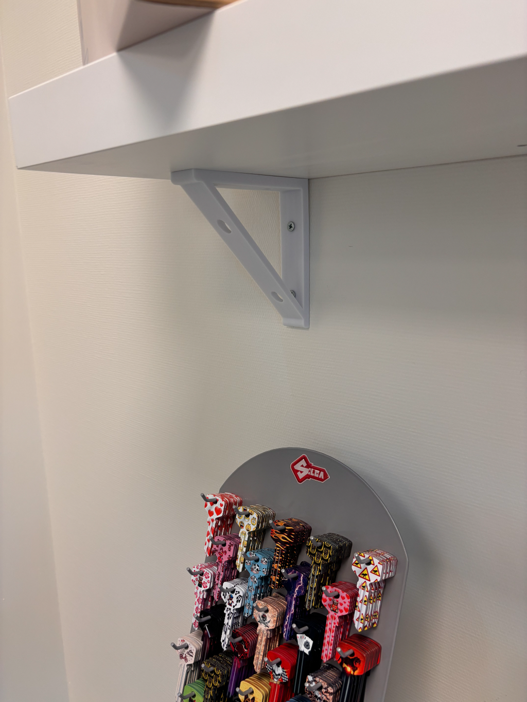 Solid shelf bracket-/ IKEA Lack bracket