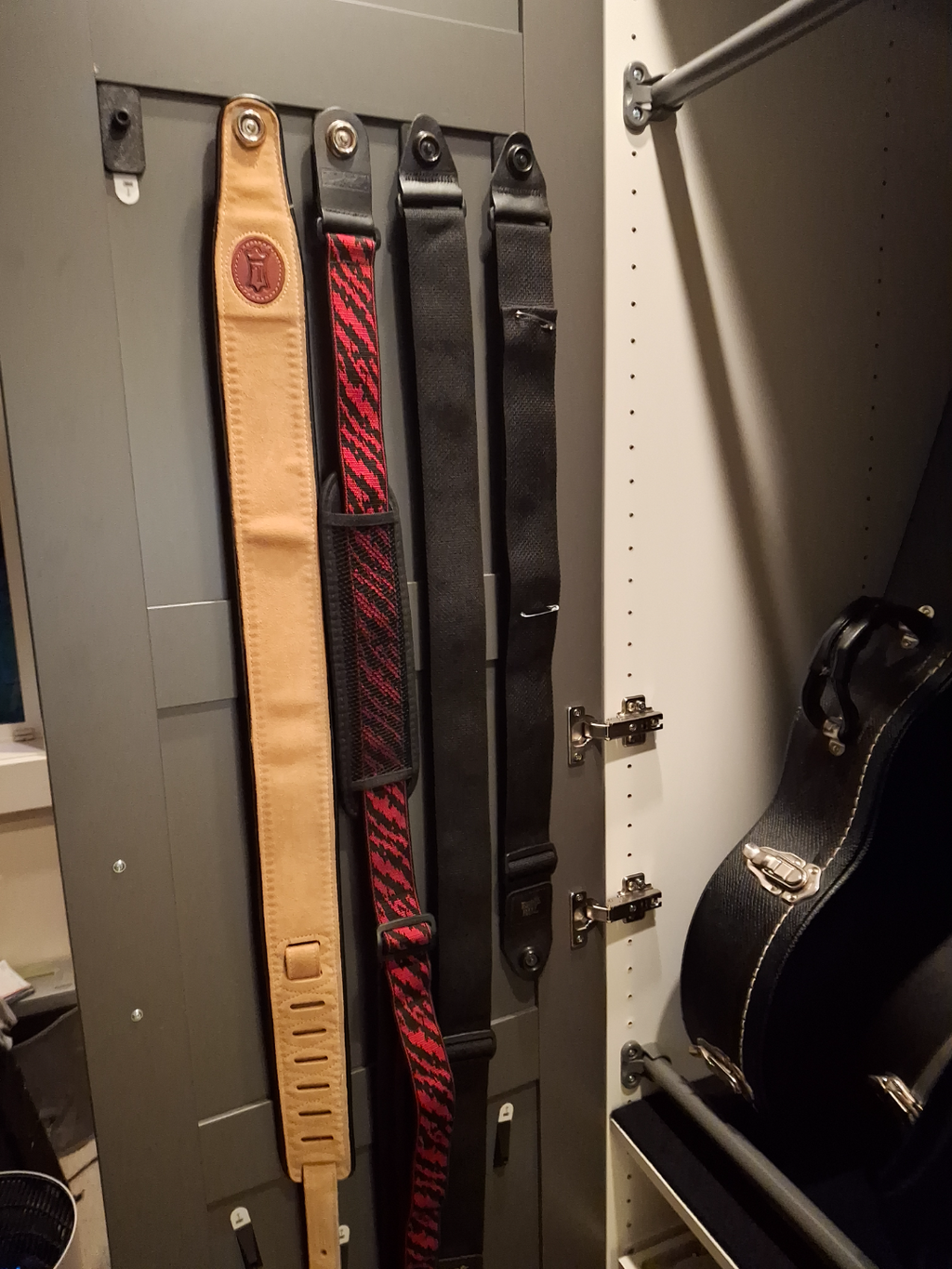Universal Guitar Strap Hanger (Dunlop/Schaller)