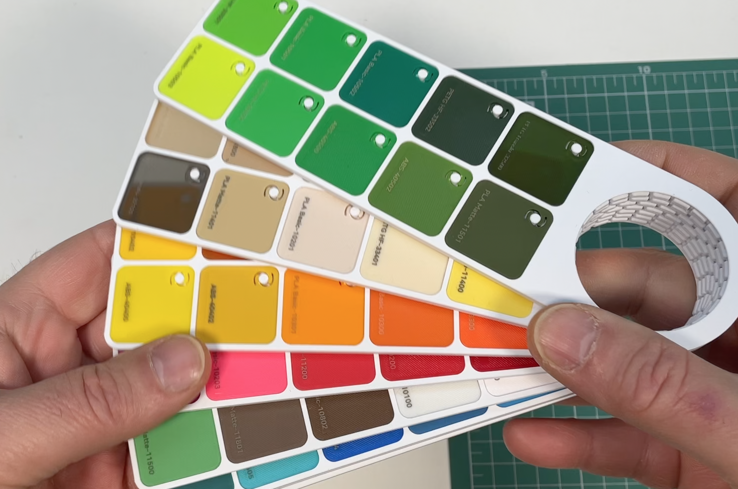 Modular Filament Swatch Palette